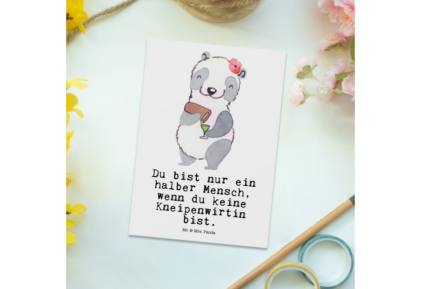 Thumbnail - Mr. & Mrs. Panda Postkarte Kneipenwirtin Herz - Weiß - Geschenk, Eröffnung, cheers, Gastwirtin, Glücksmomente teilen