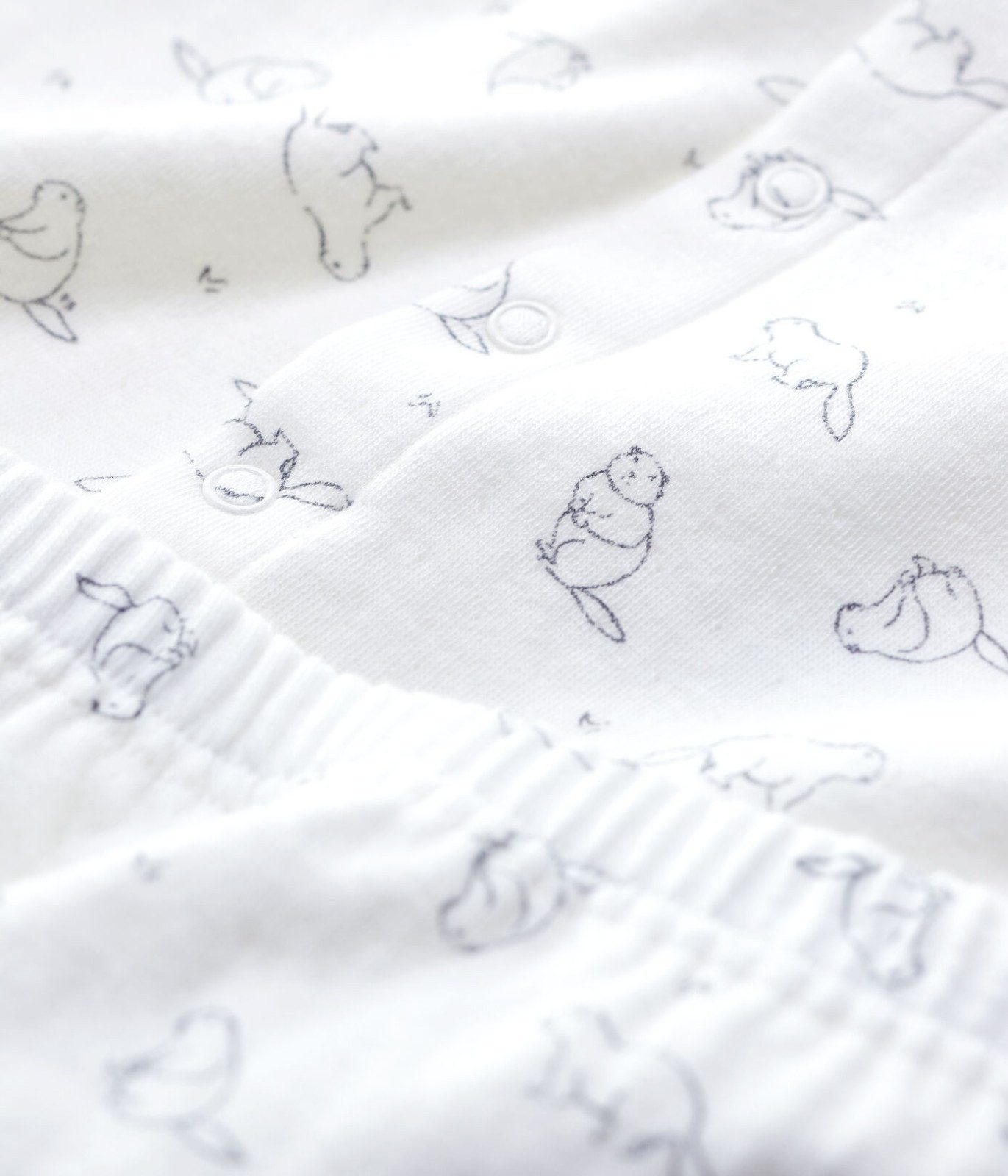 Petit Bateau Neugeborenen-Geschenkset Petit Bateau Baby Kombination weiß grau allover Biber Print
