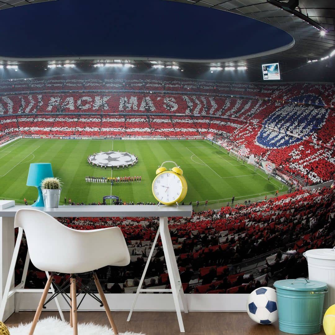 FC Bayern München Fototapete Große Fußballtapete FC Bayern München Pack Mas Vliestapete Allianz, sportliche Wohnzimmer Tapete