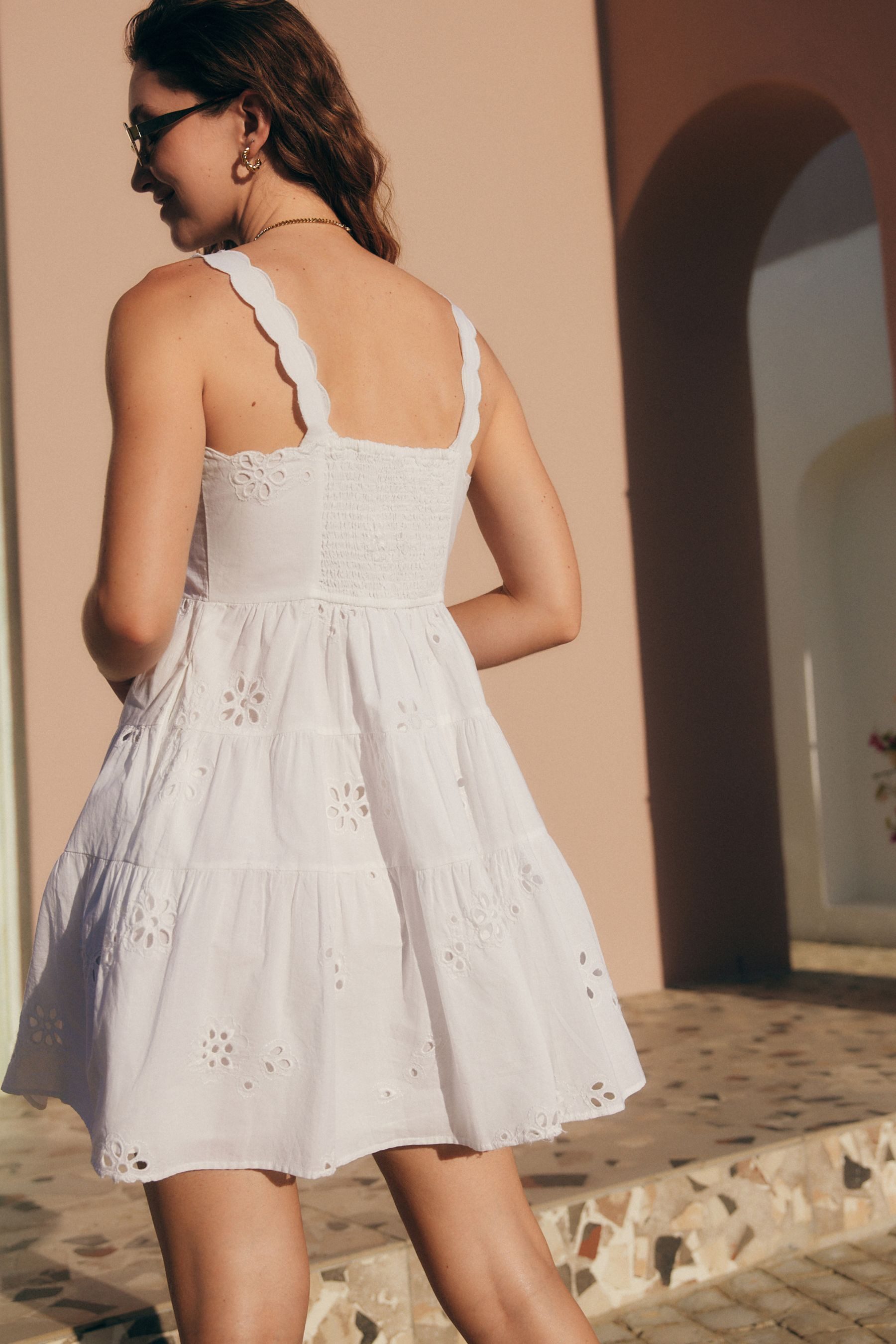 Next Minikleid Gestuftes Minikleid mit Stickereien günstig online kaufen