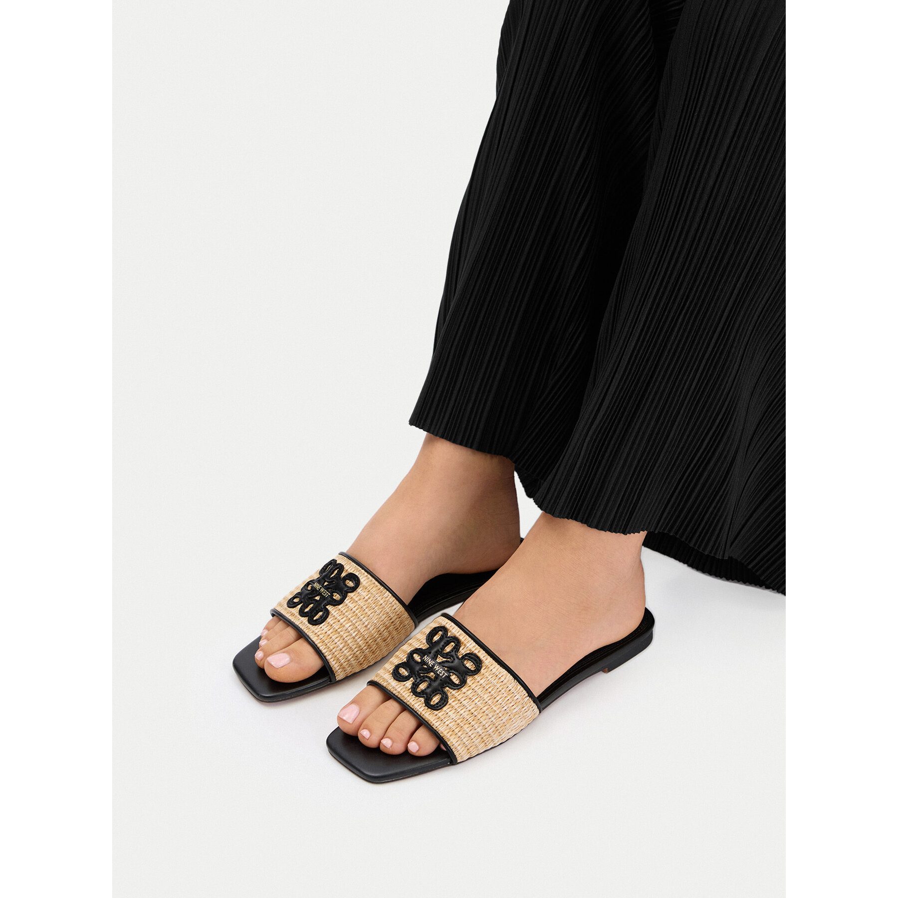 Nine West Beige Flip-Flops für Damen von Nine West Badepantolette