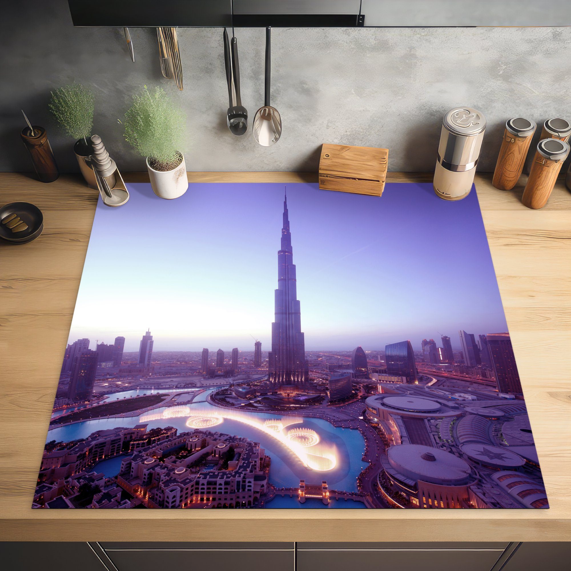 den (1 küche tlg), Khalifa Dubai, Burj Herdblende-/Abdeckplatte Die Ceranfeldabdeckung, helle Sonne für in Arbeitsplatte MuchoWow 78x78 auf scheint Vinyl, cm,