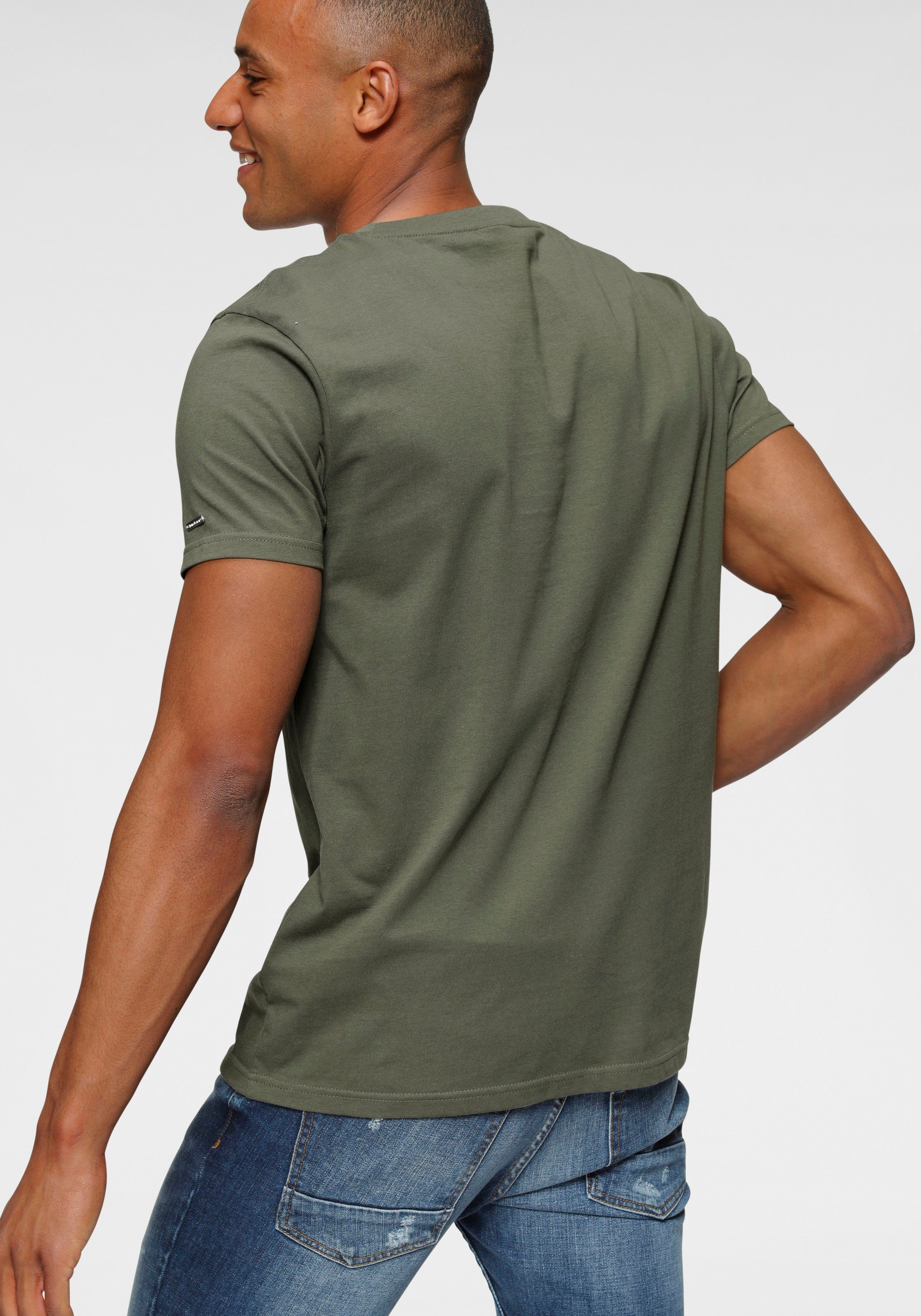 Bruno Banani T-Shirt kurzärmelig, schmal geschnitten, Rundhalsausschnitt günstig online kaufen