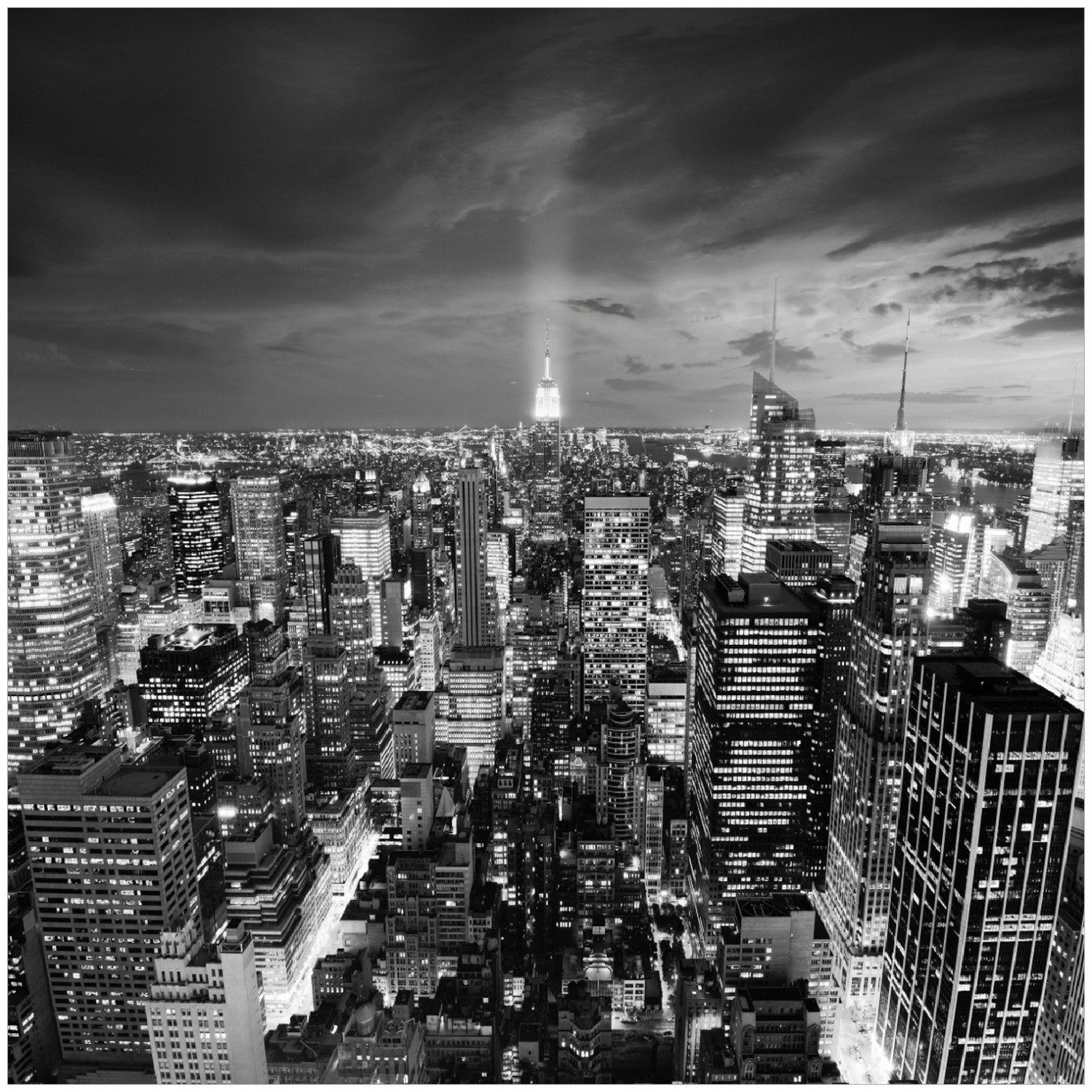 Wallario Memoboard New York bei Nacht - Panoramablick über die Stadt - schwarzweiß