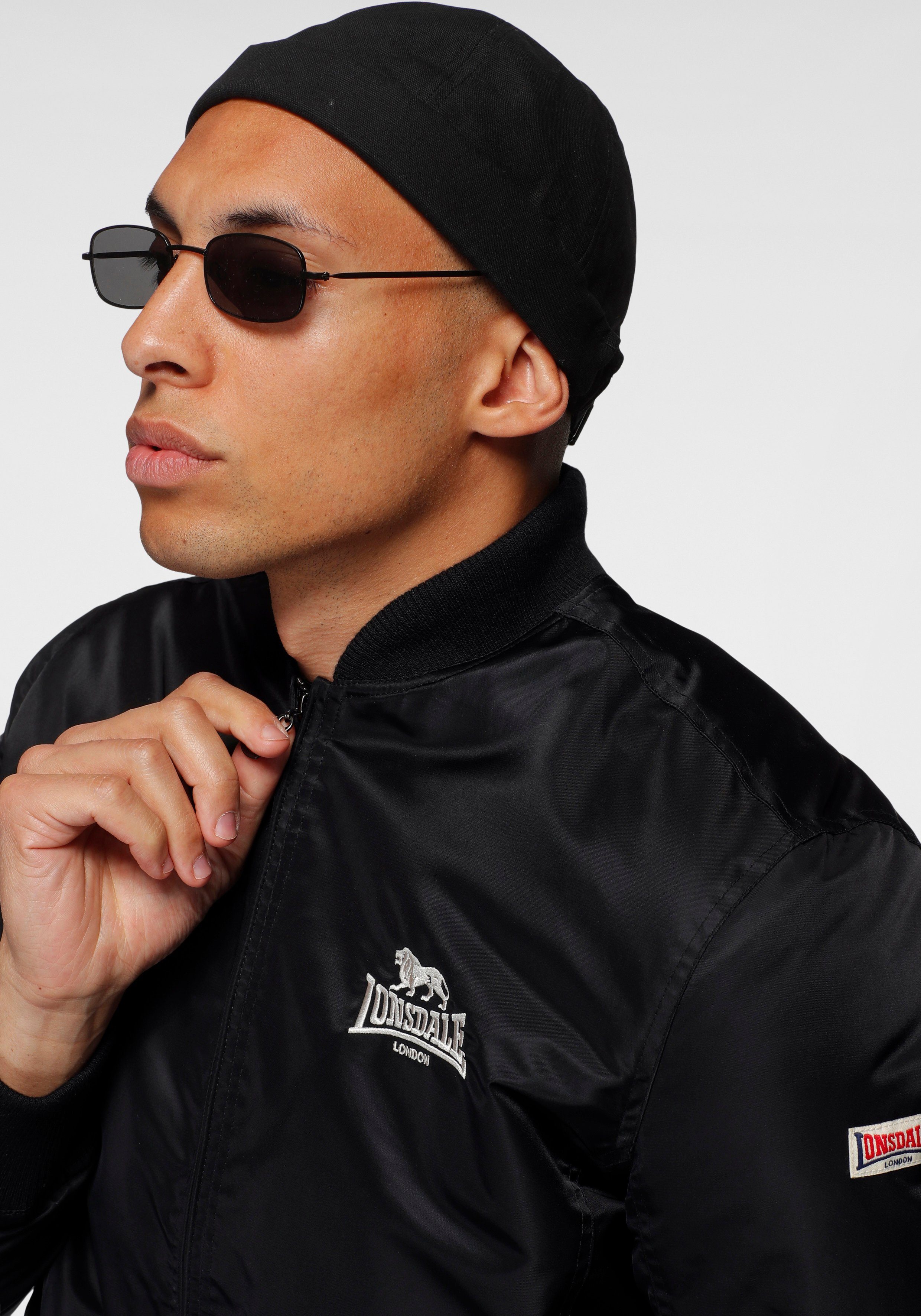 Lonsdale Bomberjacke TERN HILL mit Logodruck, windabweisendes Obermaterial aus Polyamid – Bild 3 von 5