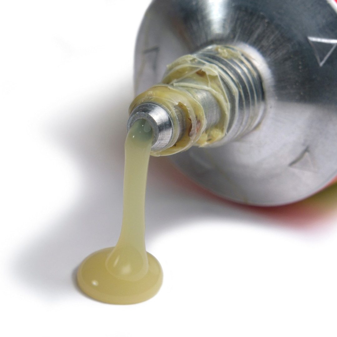 Pattex Montagekleber Pattex Kraftkleber Classic 100g Kontaktkleber Universal Extra Stark, (1-tlg), Hitzebeständig & extrem stark