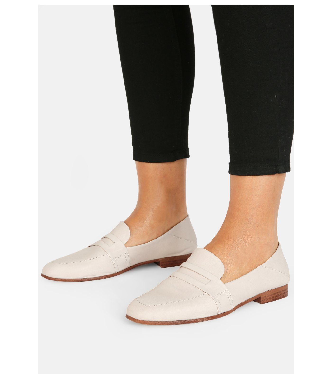 White Leder Slipper Slipper INUOVO