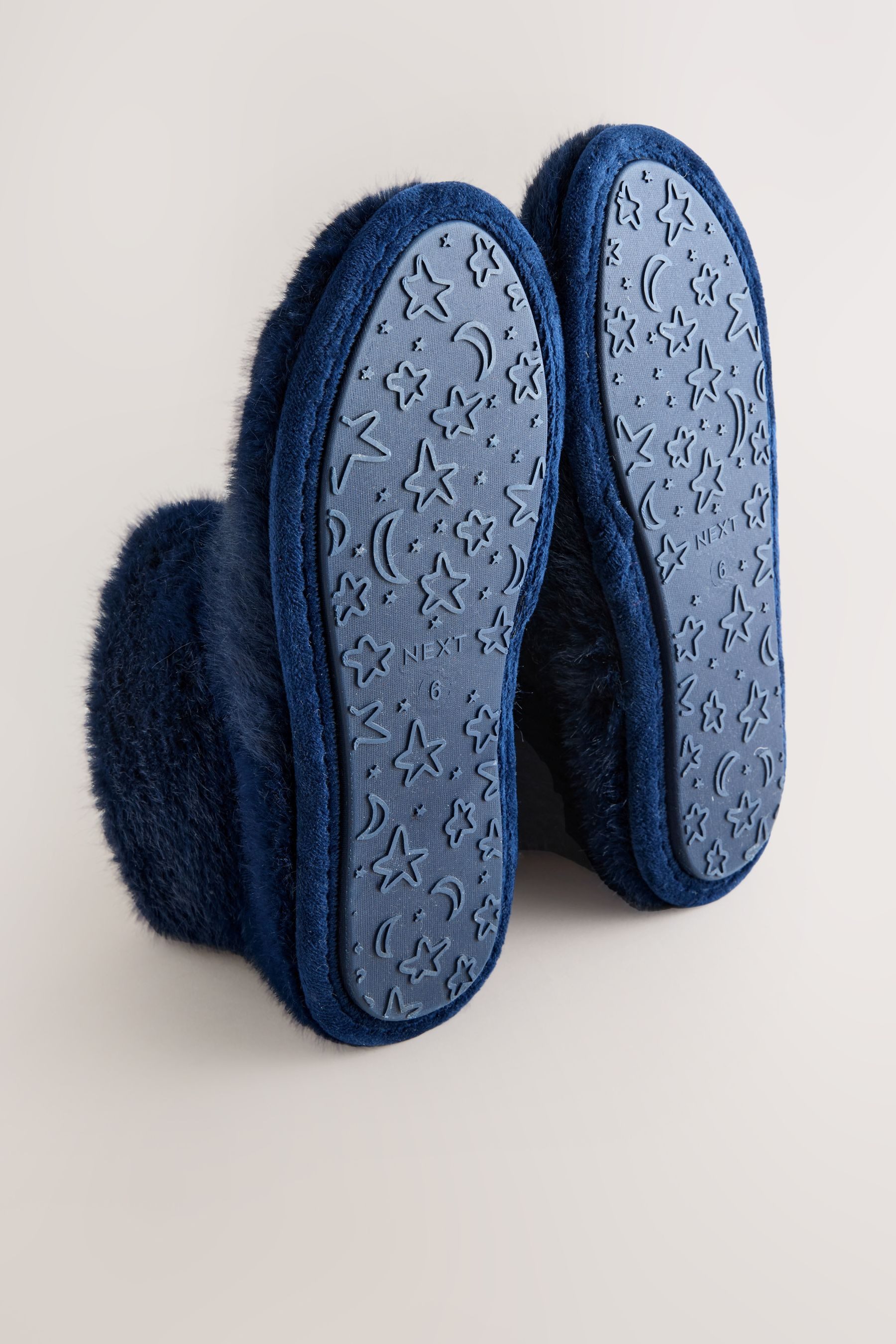 Next Hausstiefel aus Kunstfell Hausschuh (1-tlg)