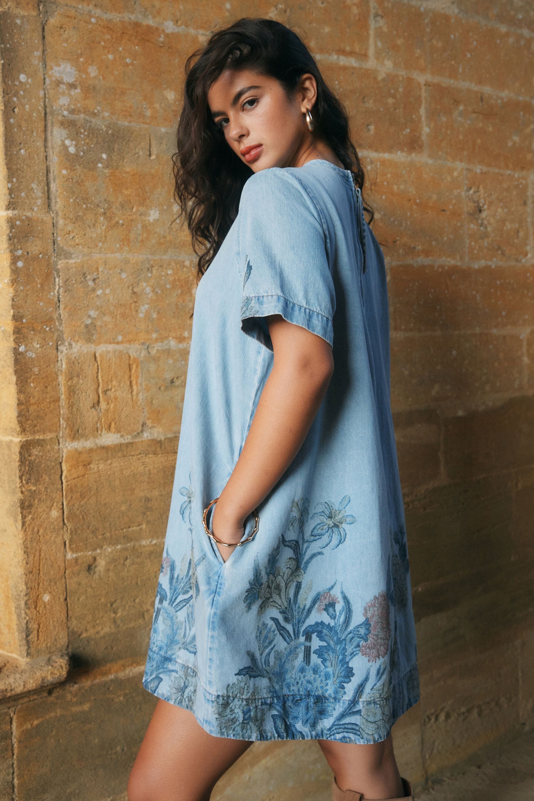 Next Jeanskleid National Trust x Next T-Shirt-Kleid aus Denim (1-tlg) günstig online kaufen