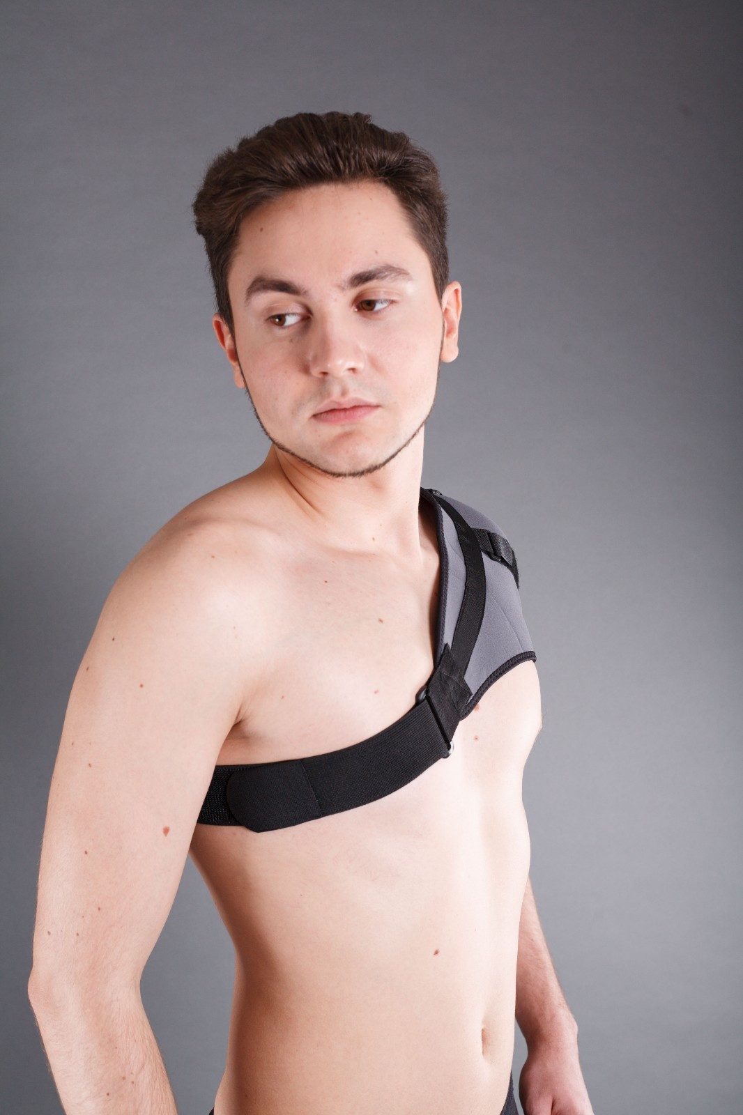 Lorey Medtec Schulterbandage Neopren Schulterstütze mit Wärme & Kompression, beidseitig tragbar