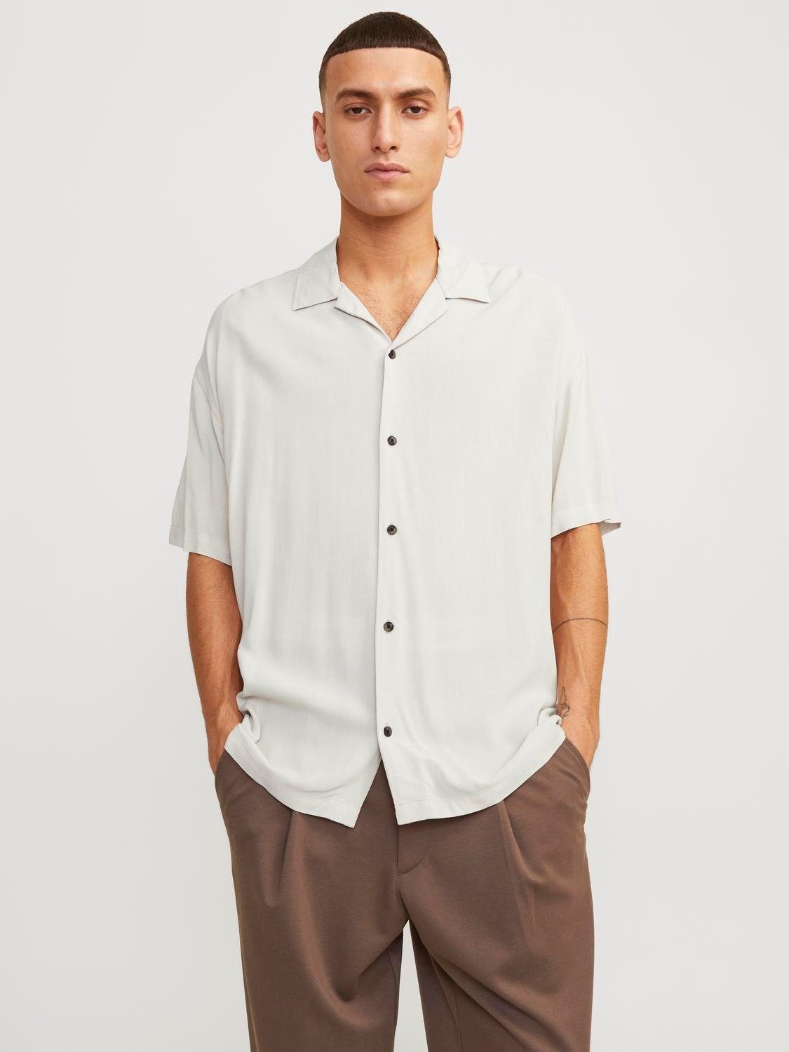 Jack & Jones Kurzarmhemd JJEJEFF SOLID RESORT SHIRT SS SN