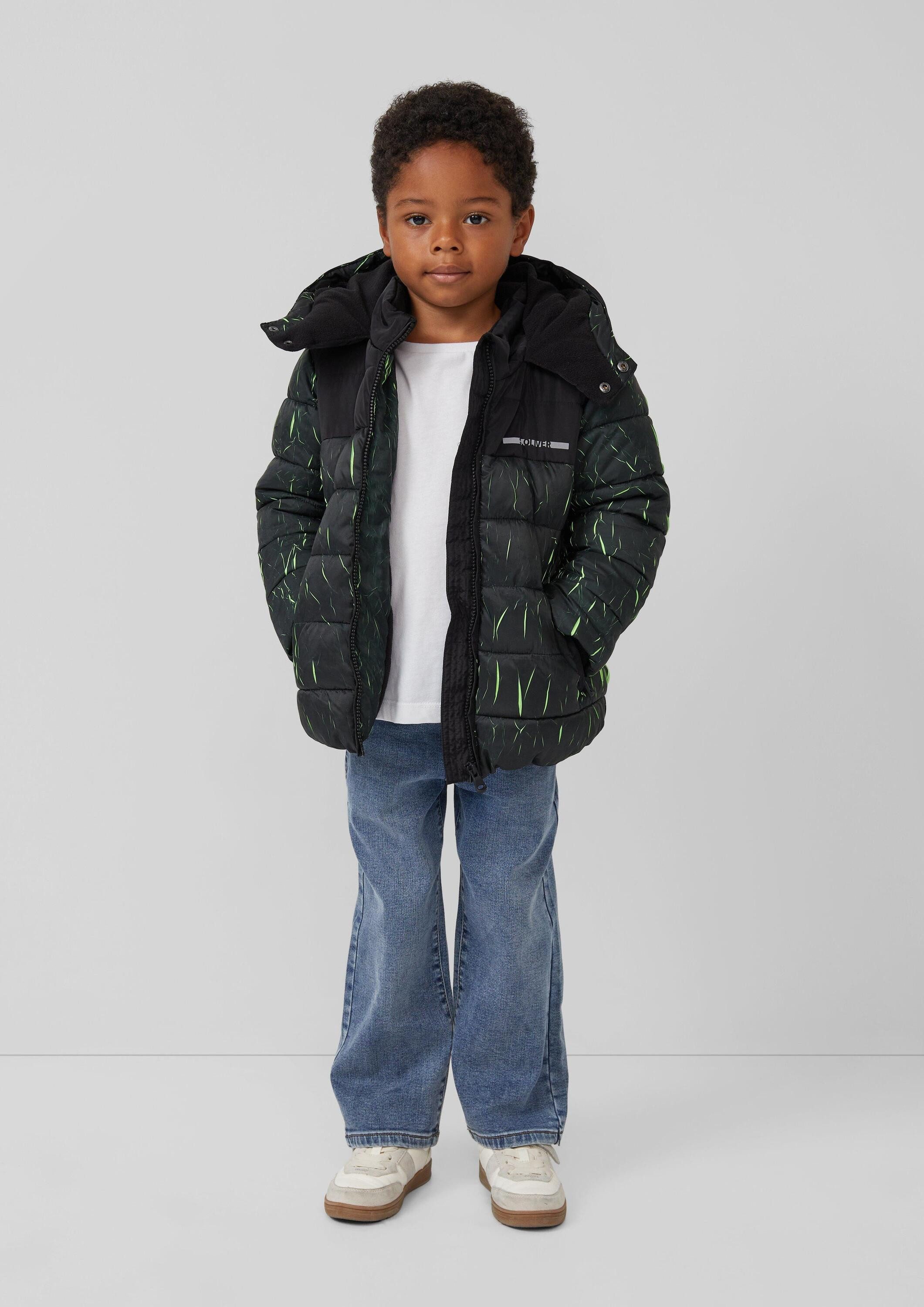 s.Oliver Winterjacke Outdoor-Jacke Pufferjacke mit Kapuze und spezialem Farb-Effekt