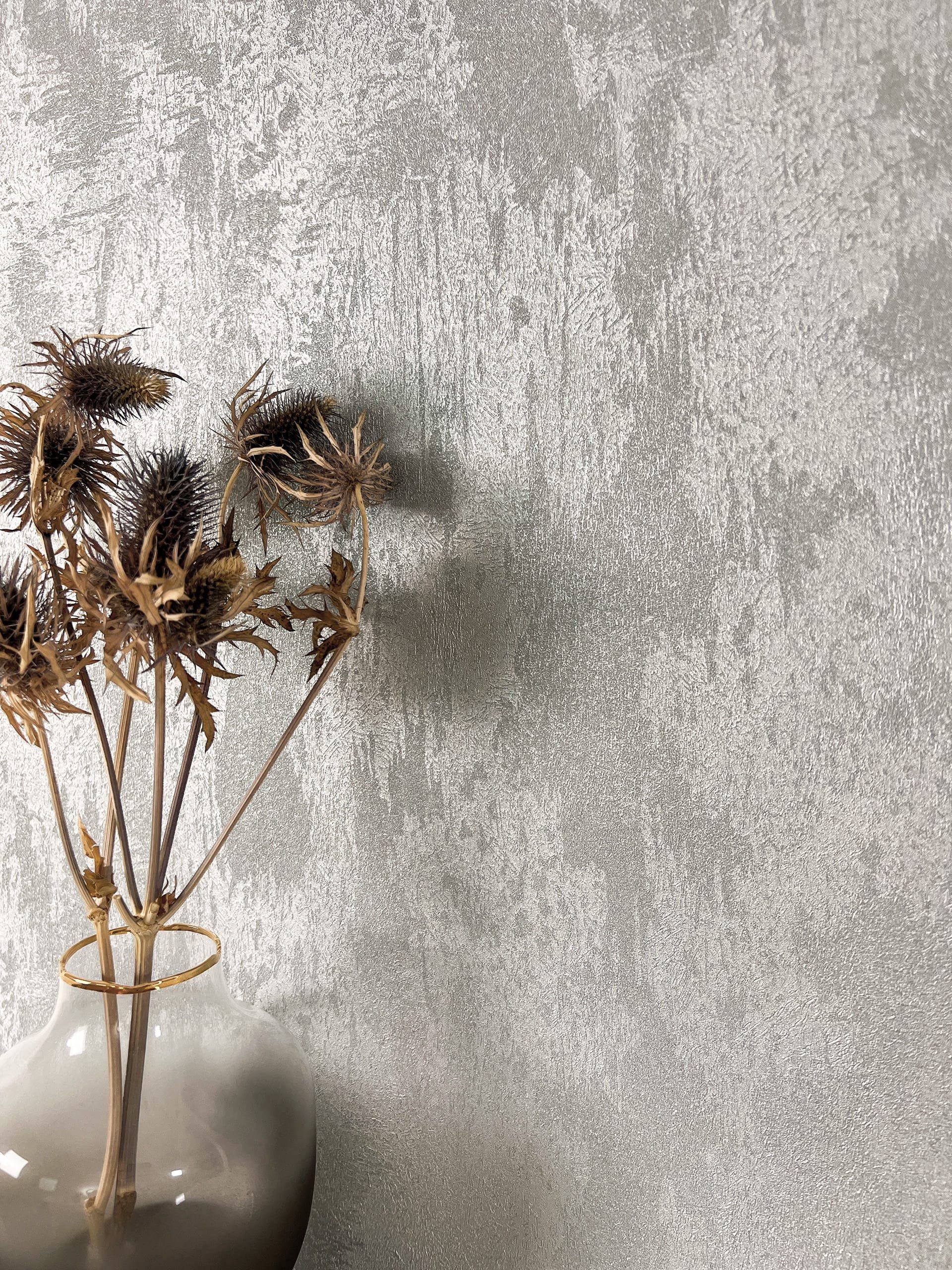 Newroom Vliestapete Kitron Silver Tapete Glanztapete Beton,Zement,Putz-Optik, Silber Tapete Modern Beton - Betontapete Betonwand Grau Glamour Industrial Zement Putz-Optik für Wohnzimmer Schlafzimmer Küche, Betontapete