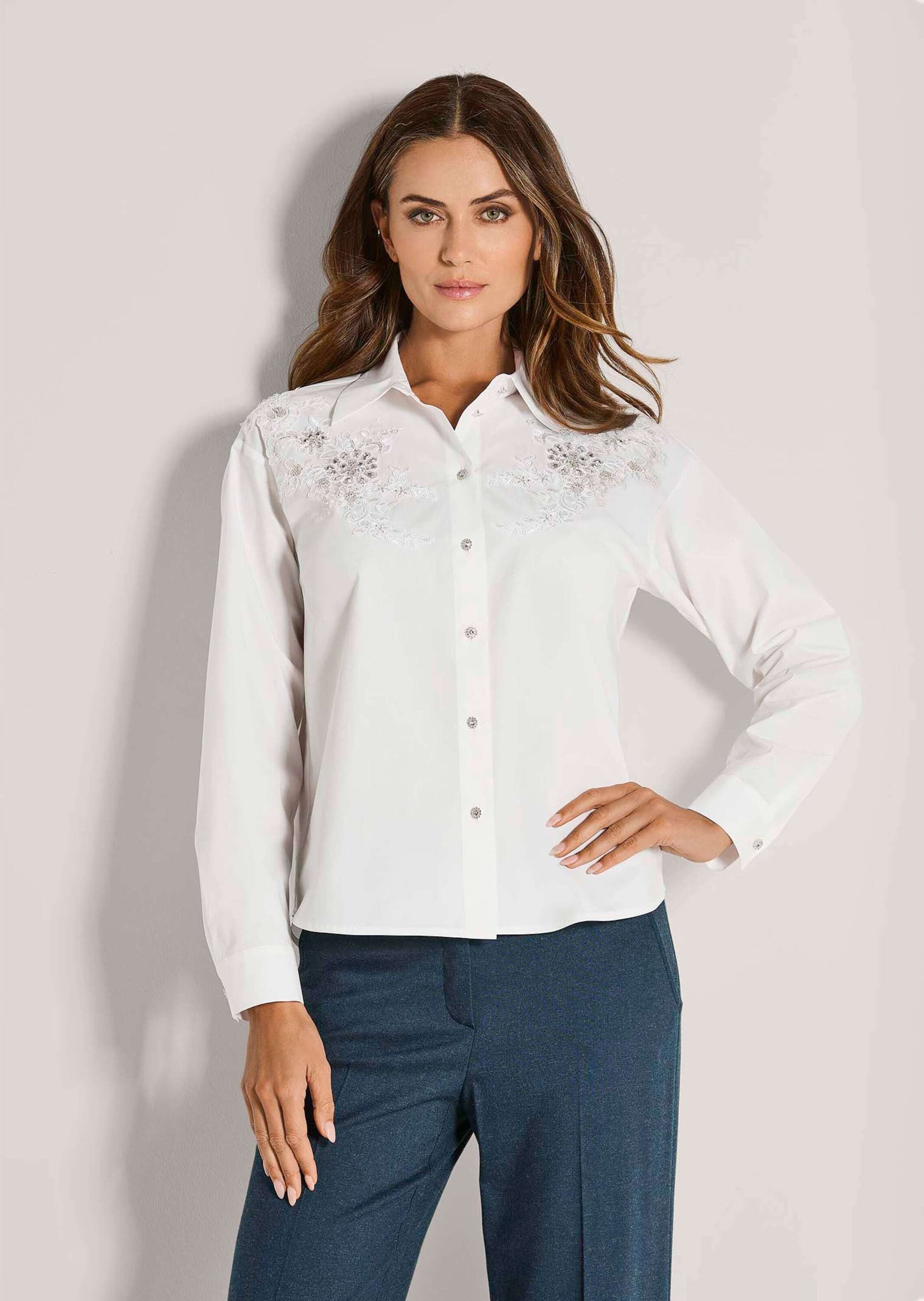 MADELEINE Langarmbluse Elegante Bluse mit Zierperlen Hemdkragen, Spitzenapplikationen, Schmuckknöpfe, Langarm