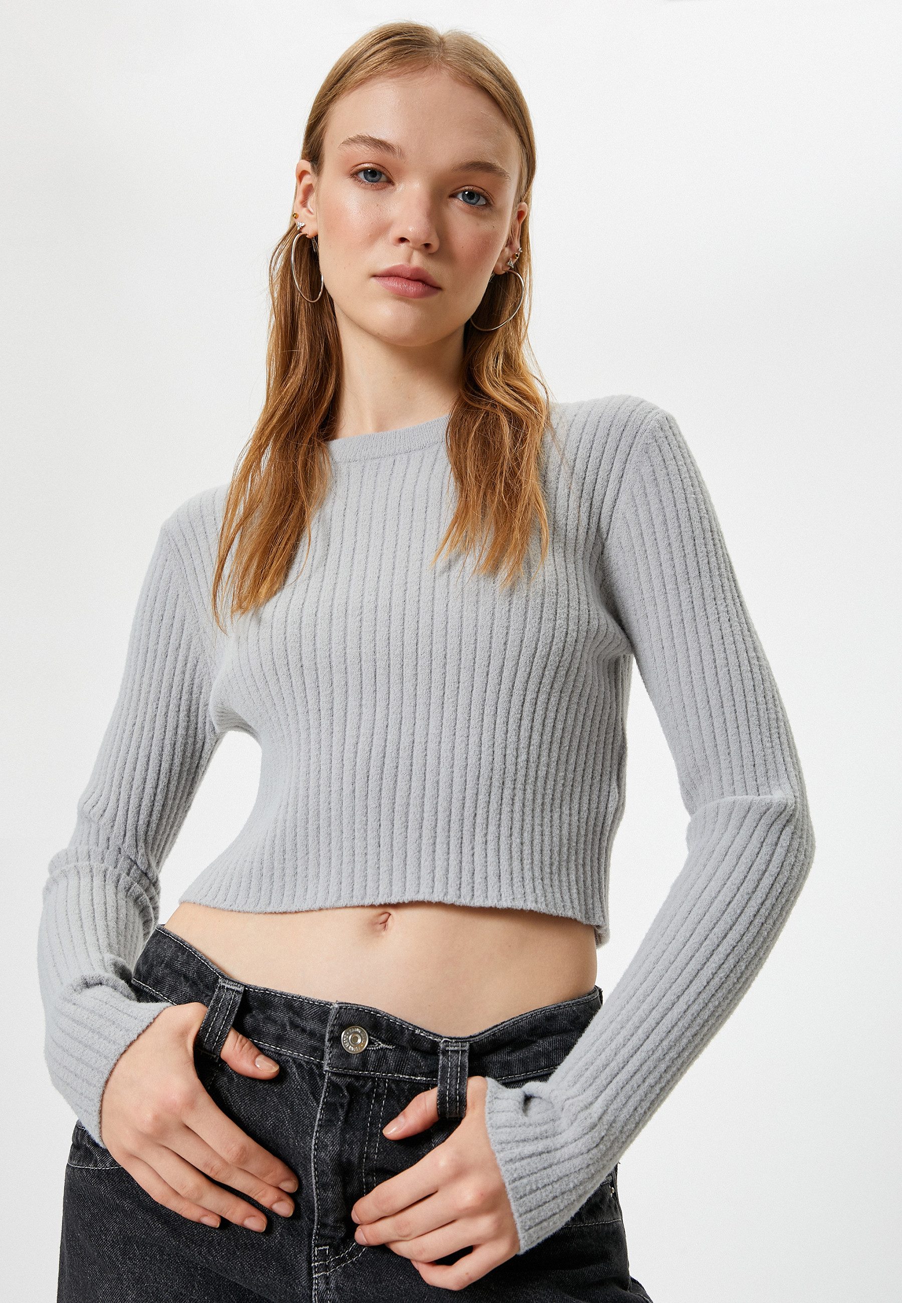 Koton Rundhalspullover Rundhalsausschnitt Slim