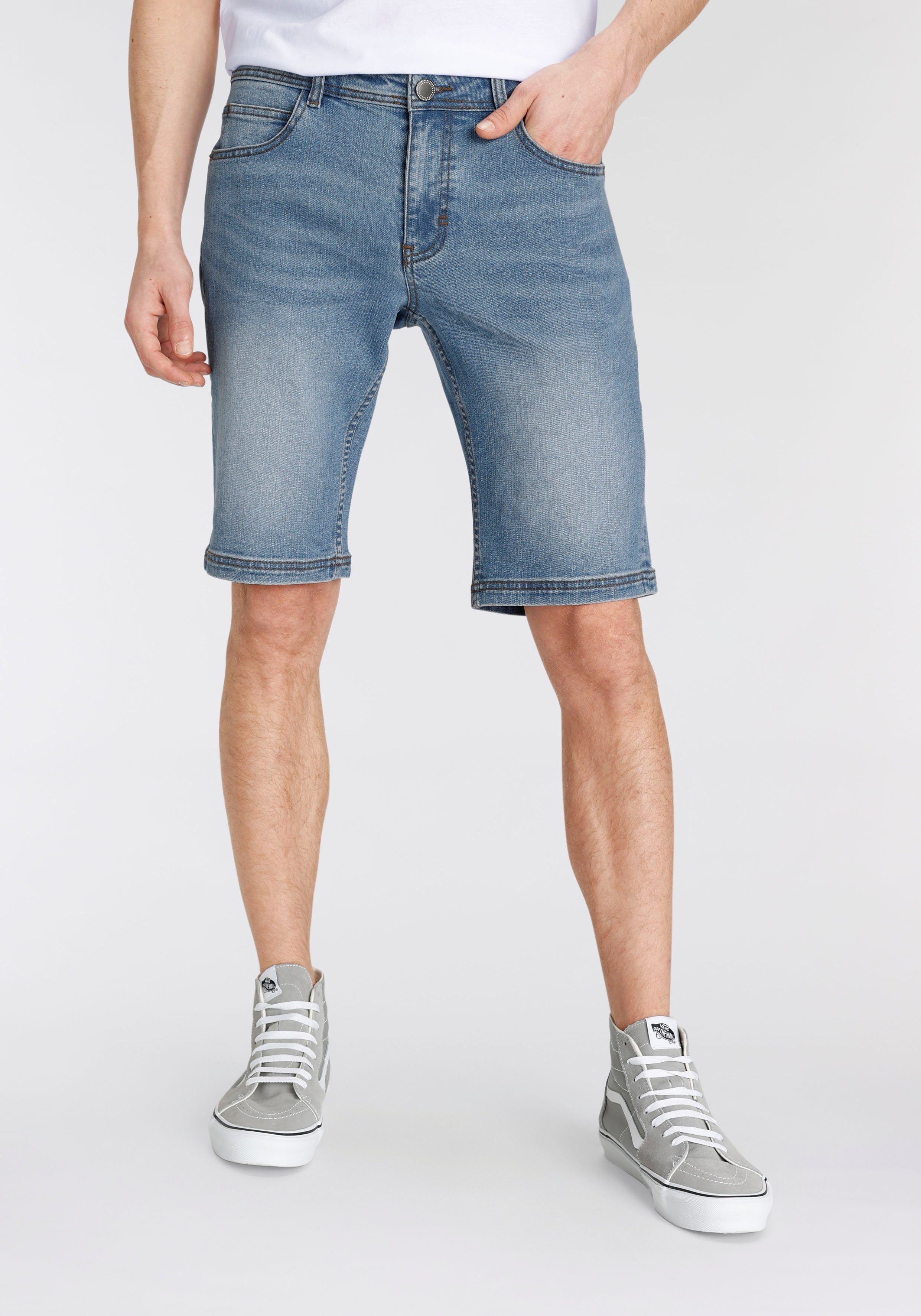 AJC 5-Pocket-Stil blue Shorts im used