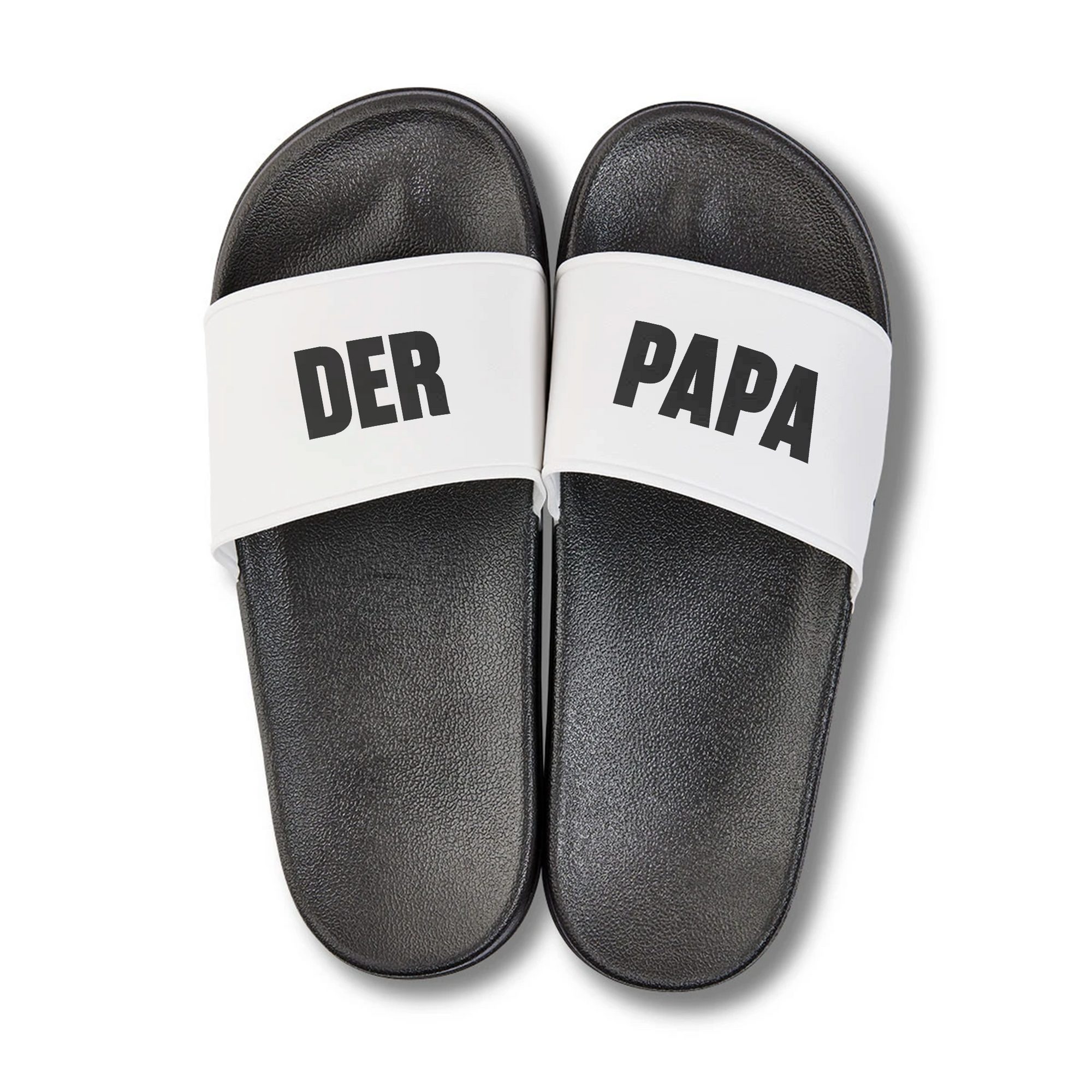 22Feels Badeschlappen DER PAPA Geschenk Vatertag Badelatschen Spruch Herren Badepantolette IN DEUTSCHLAND BEDRUCKT