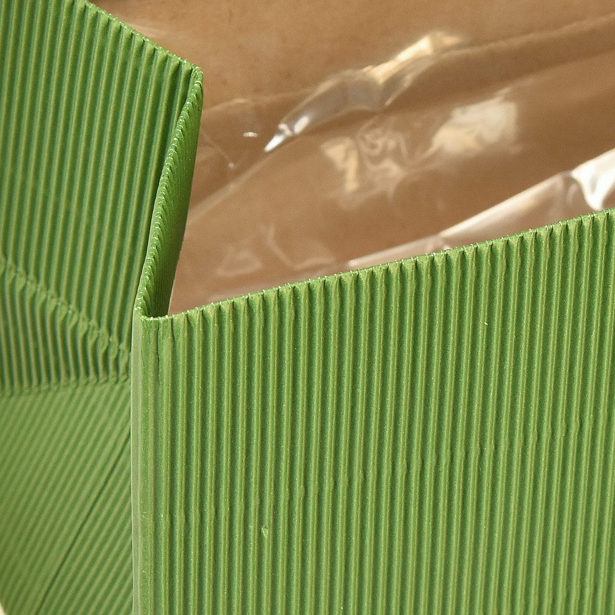 Viana Packpapier Blumenübertopf Gerippt Grün Oliv 24x12cm Papiertüte 6er Set, 6 Stück