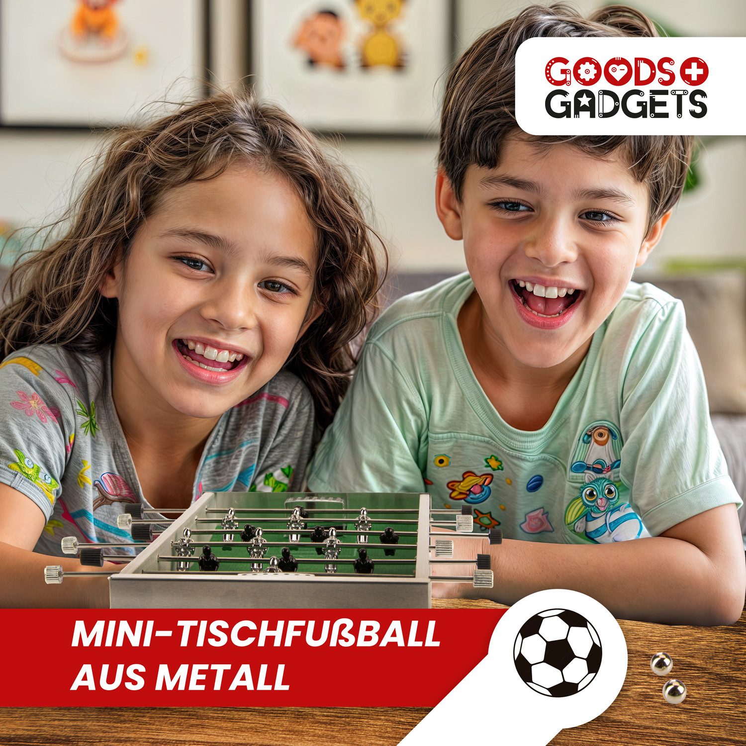 Goods+Gadgets Kickertisch Kickertisch Mini-Tischfußball – Alu Kicker für Kinder & Erwachsene. (Alu Kicker-Tisch, im Taschenformat), Soccer Table