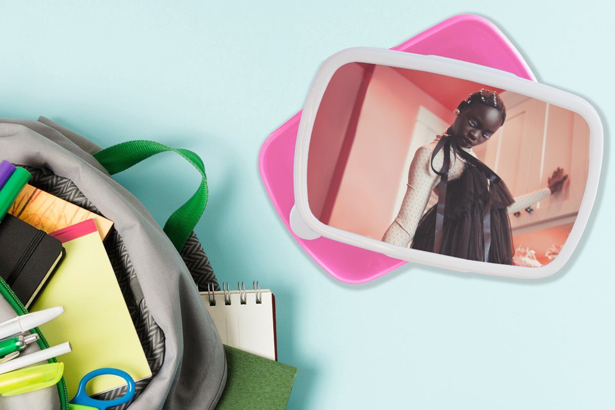 MuchoWow Lunchbox Frau Brotbox - rosa Mädchen, - Hohe Pastell Snackbox, - Brotdose Erwachsene, Kinder, Kunststoff für Absätze (2-tlg), Kunststoff, Porträt