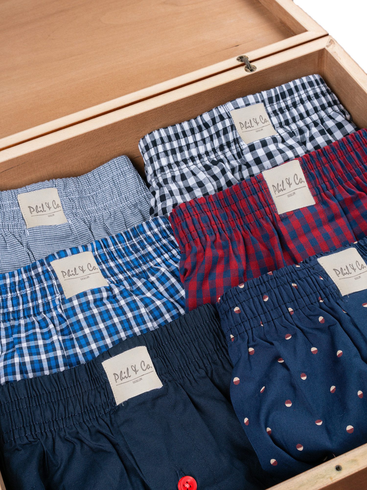 Phil & Co. Boxer Desortierter Mix - Überraschungs-Set aus 6 verschiedenen Mustern (6-St) American Boxershorts im Mystery Pack - weit geschnitten und bequem – Bild 5 von 5
