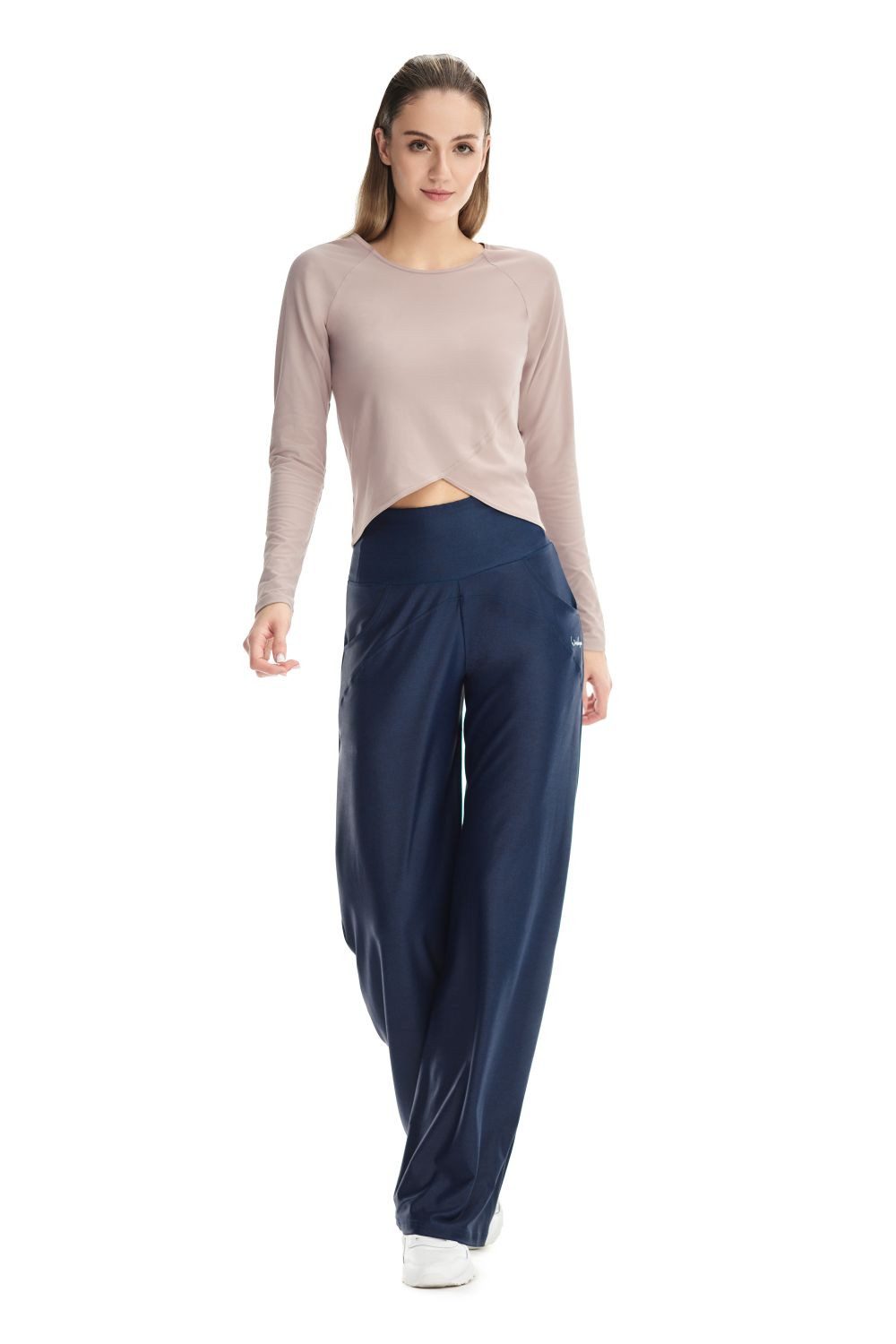 Winshape Langarmshirt Cropped Functional Light and Soft Overlap-Applikation