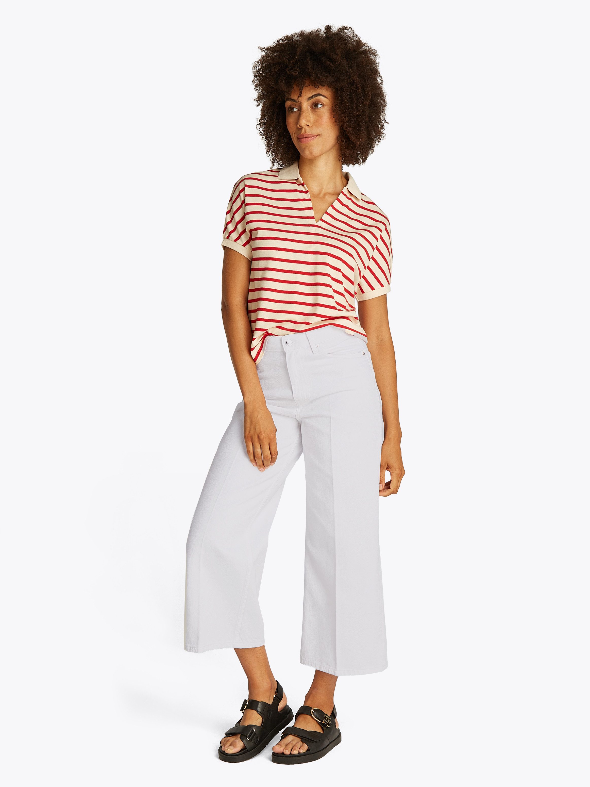 Tommy Hilfiger Weite Jeans WIDE LEG HW LOU mit Logo-Badge, mit Nieten, mit Bügelfalten