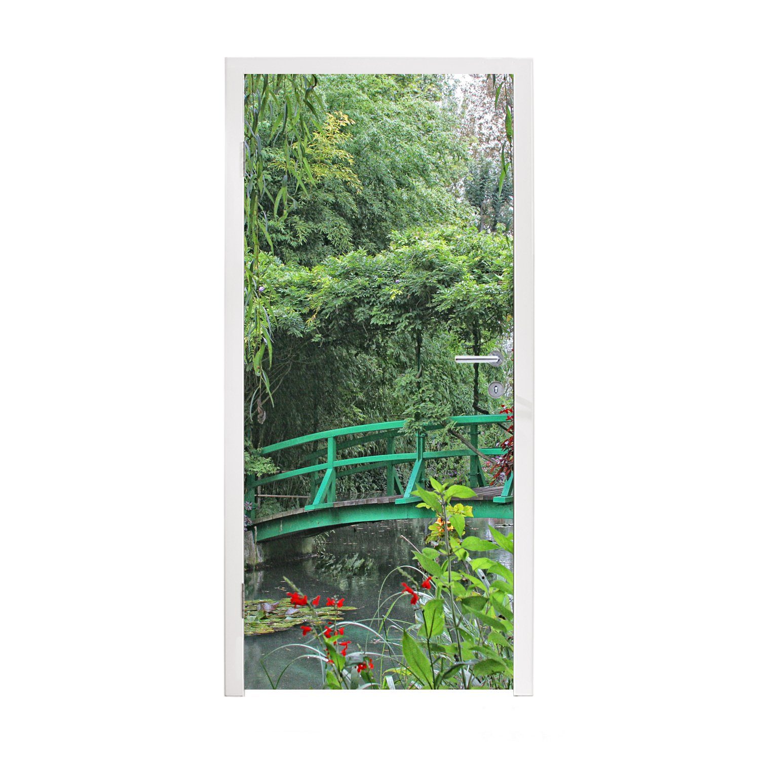MuchoWow Türtapete Grüne Brücke mit kleinem See im französischen Garten von Monet in, Matt, bedruckt, (1 St), Fototapete für Tür, Türaufkleber, 75x205 cm