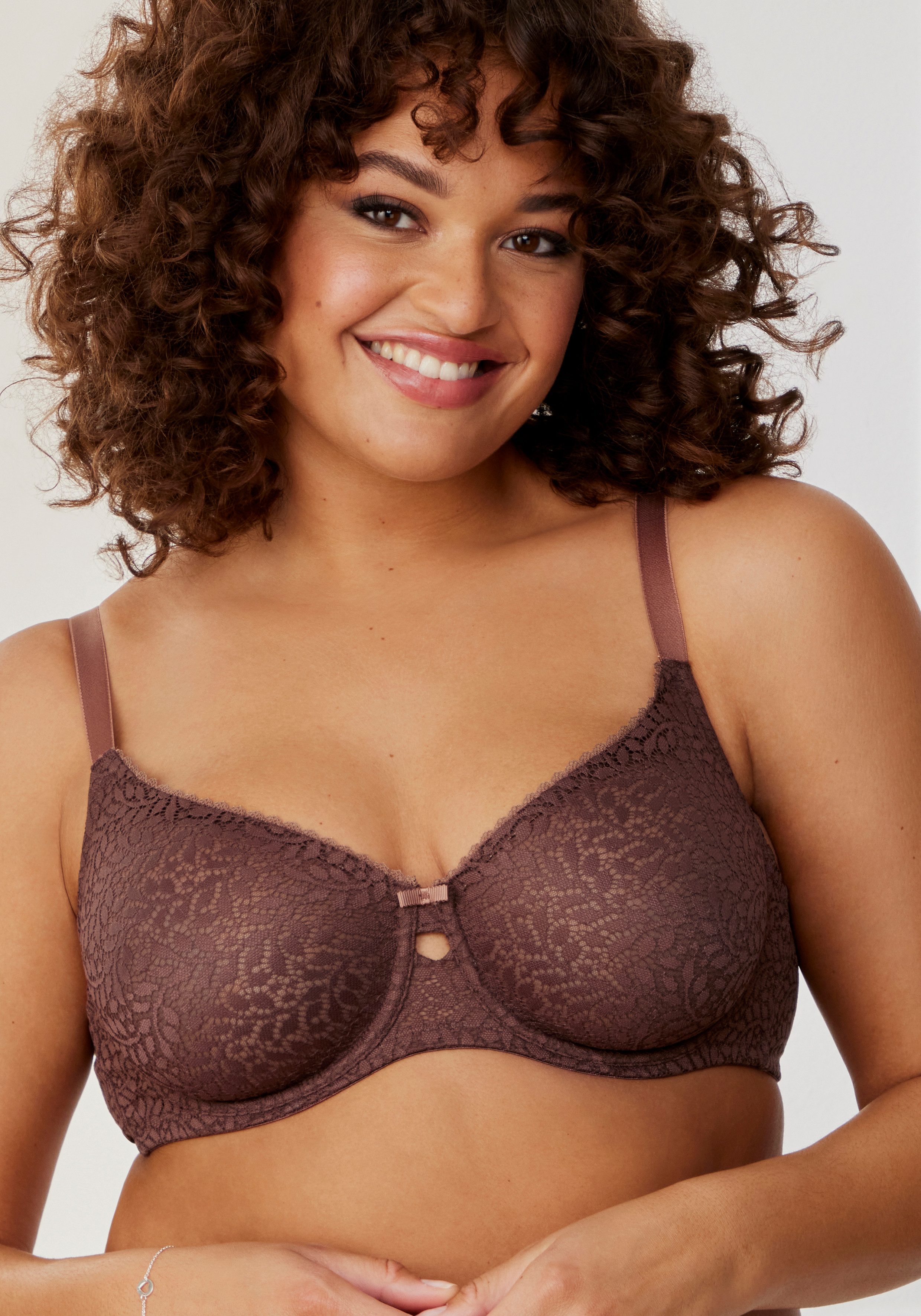 Nuance Minimizer-BH mit Bügel aus leicht transparenter Spitze – ideal für große Größen