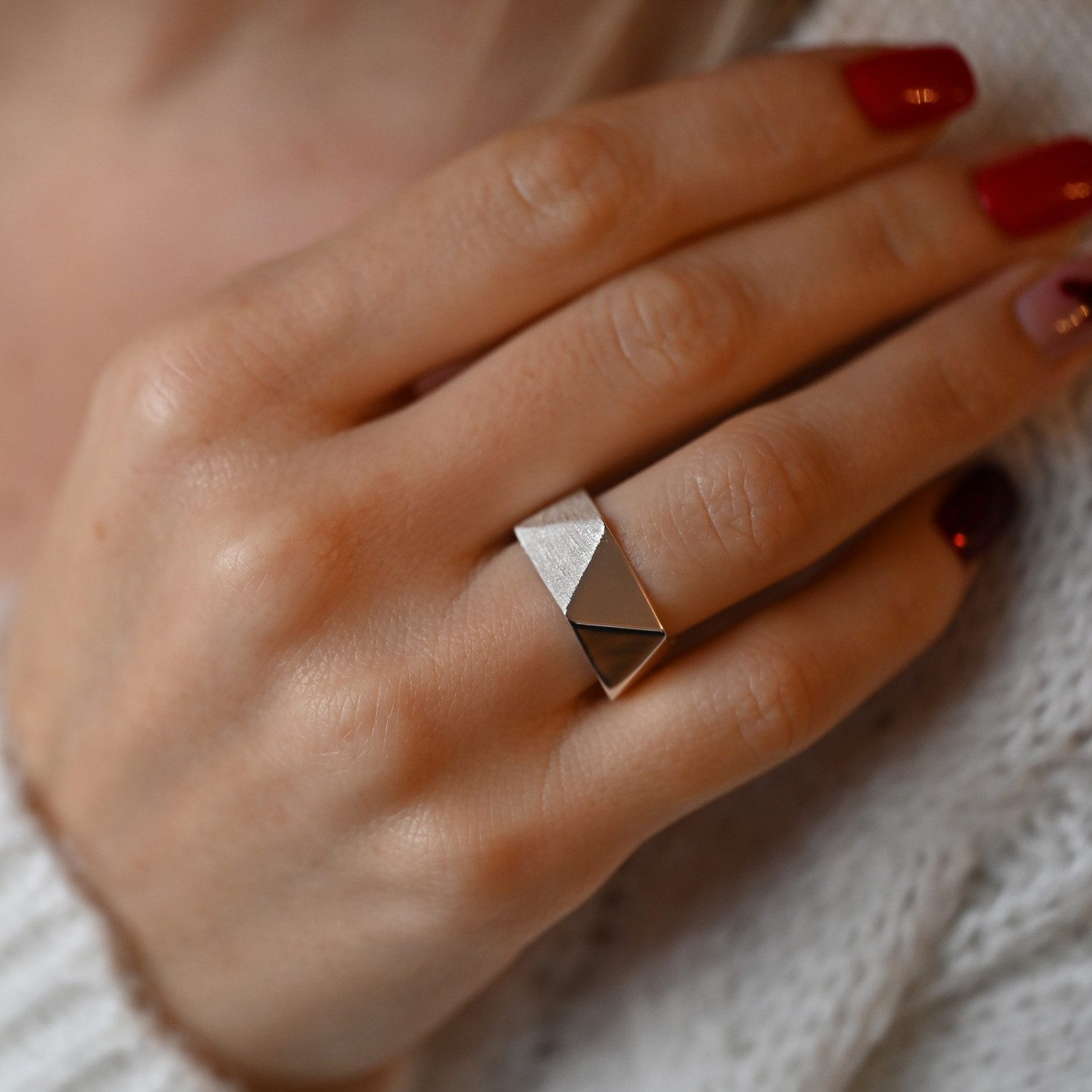 Runde Perlé Silberring Geometrischer Ring, handgefertigter Ring, 925er Silber, 18K Gold