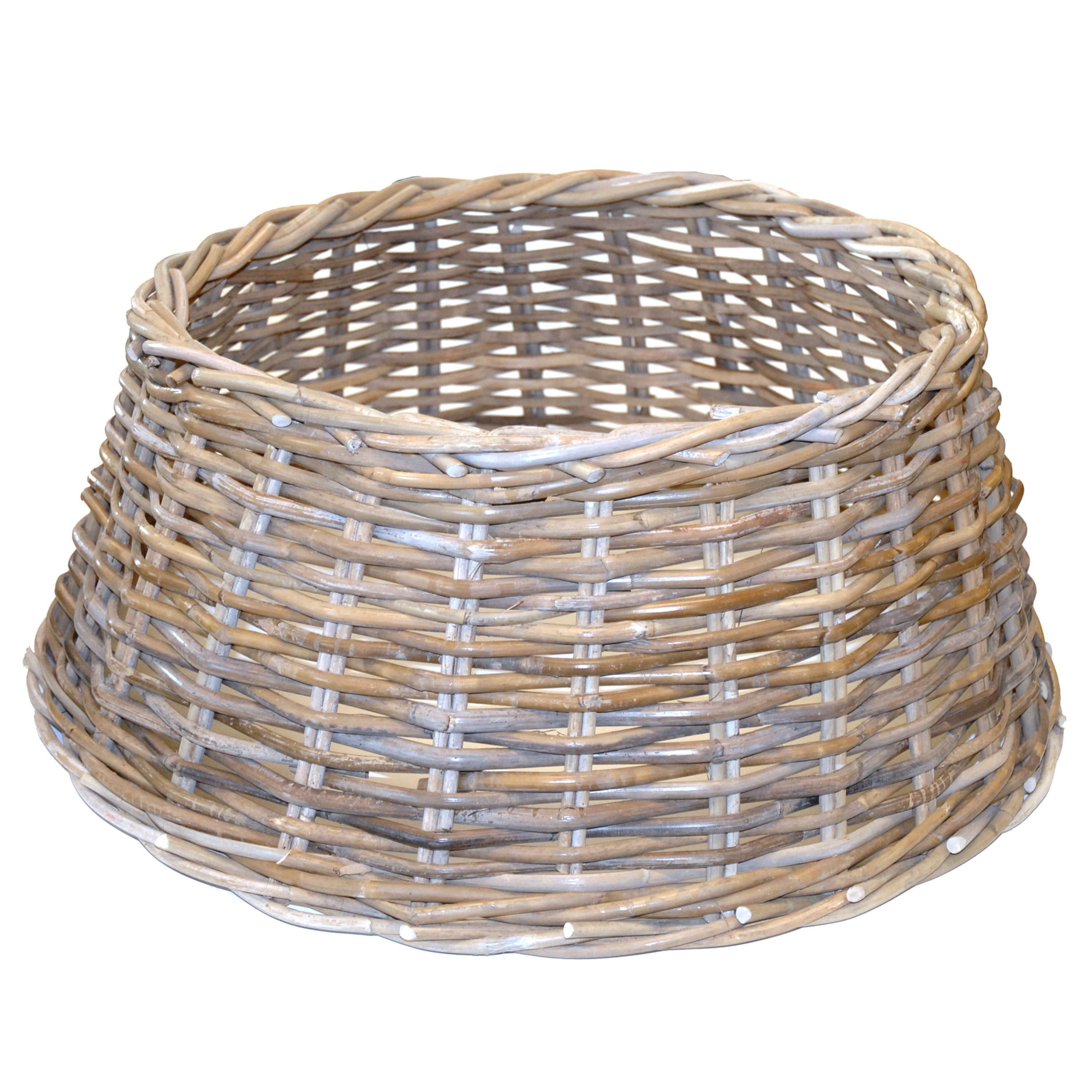 artplants Weihnachtsbaumdecke Weihnachtsbaumkorb Macario aus Rattan, grau-braun, 26cm, Ø60cm