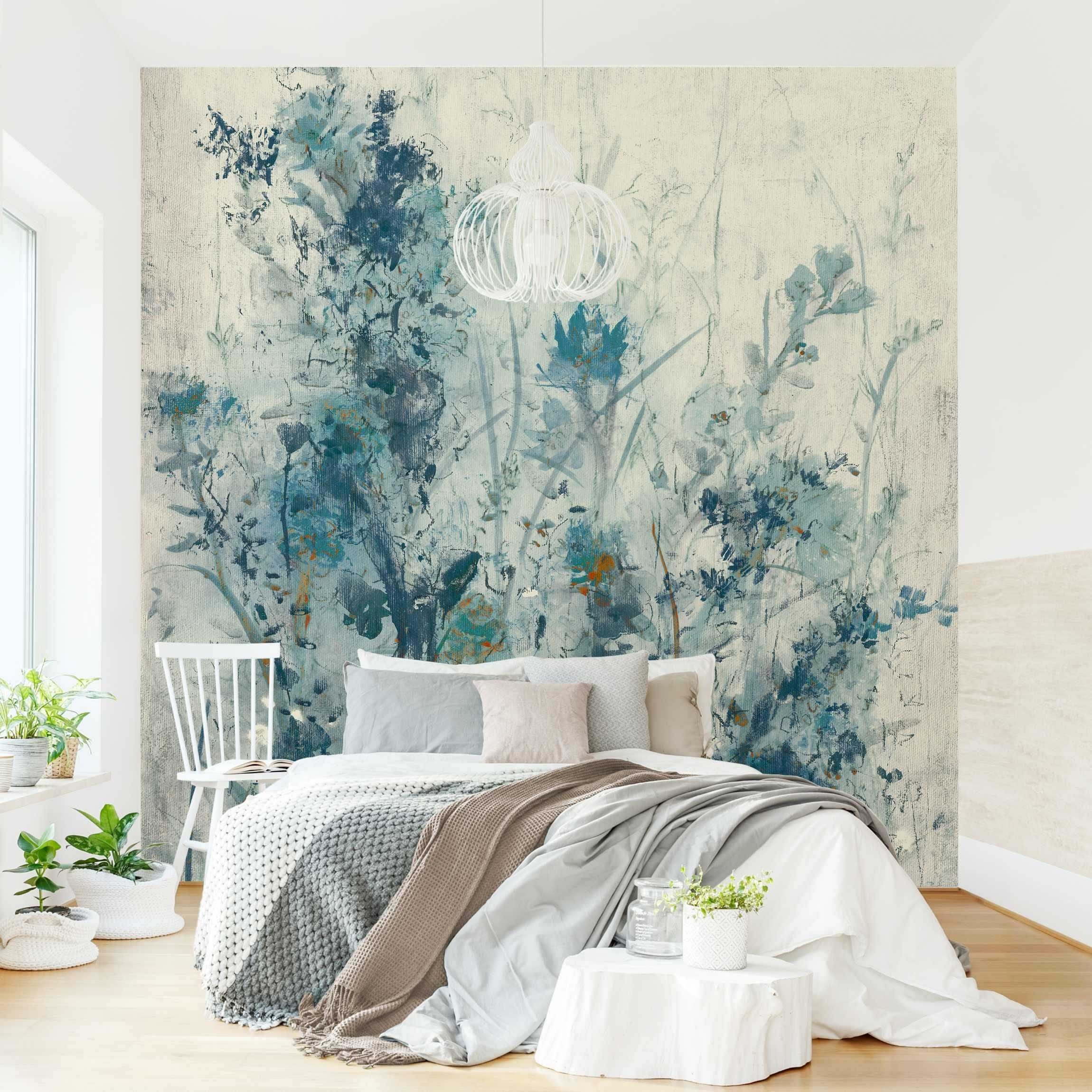 Bilderdepot24 Fototapete Blumen Blaue Frühlingswiese I Blumentapete Floral Natur Modern Kunst, Glatt, Matt, (Vliestapete inkl. Kleister oder selbstklebend), Wohnzimmer Schlafzimmer Küche Flur Motivtapete Vliestapete Wandtapete