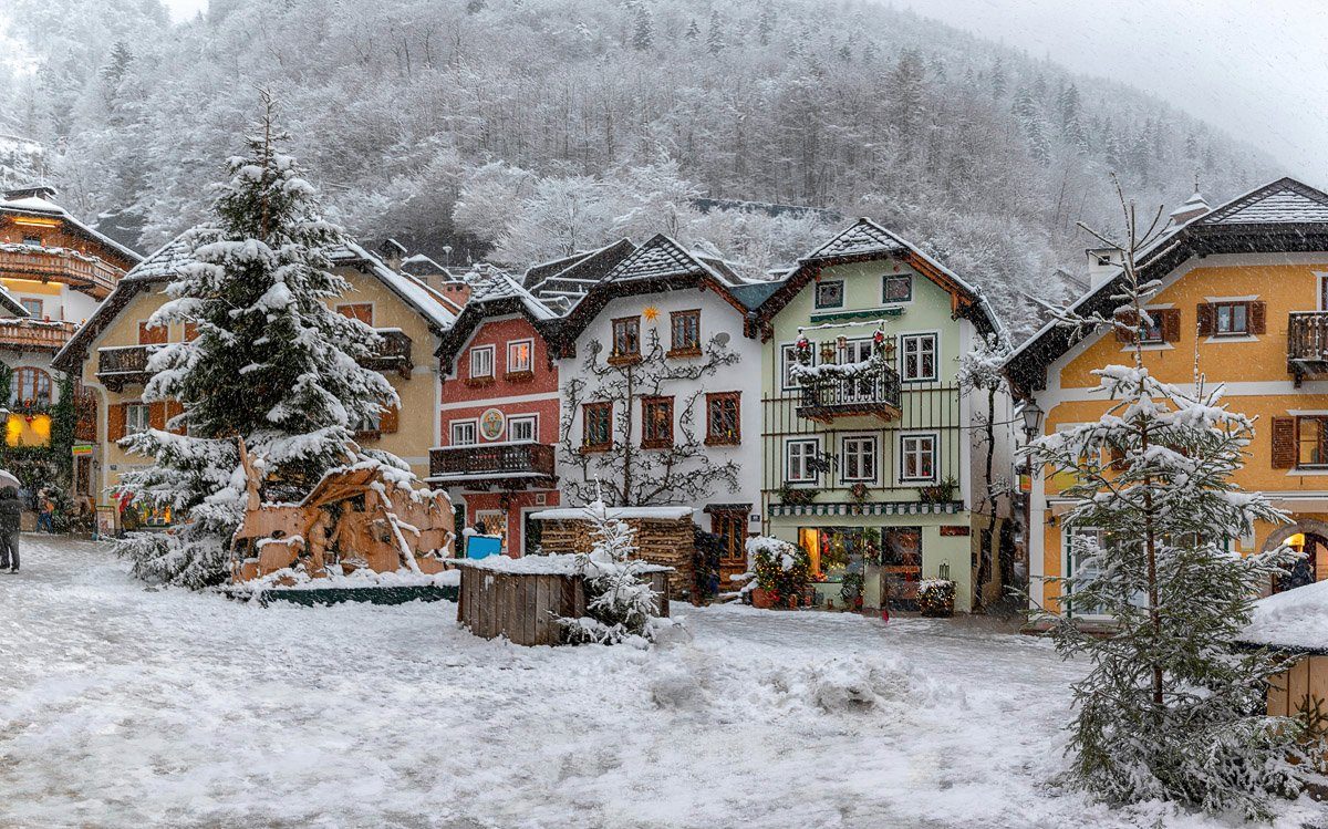 Papermoon Fototapete Dorf im Schnee