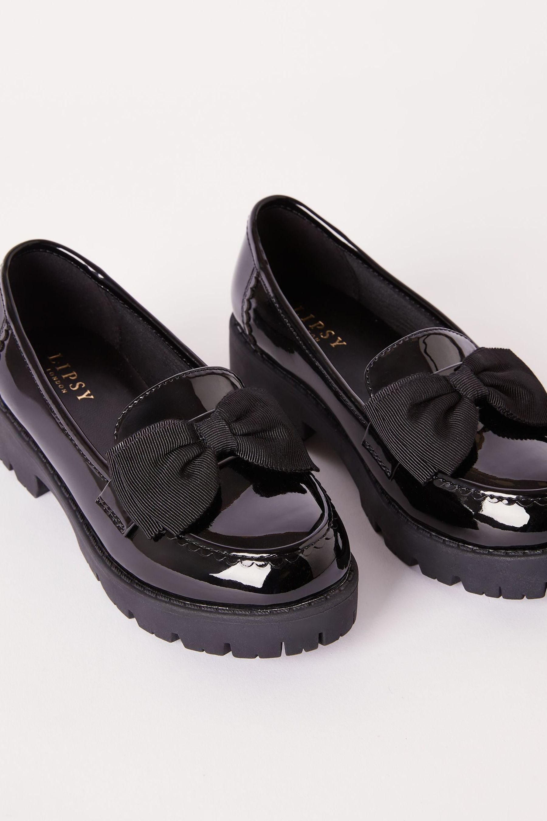 LIPSY Lipsy derbe Schlupfloafer in Lacklederoptik Loafer (1-tlg)