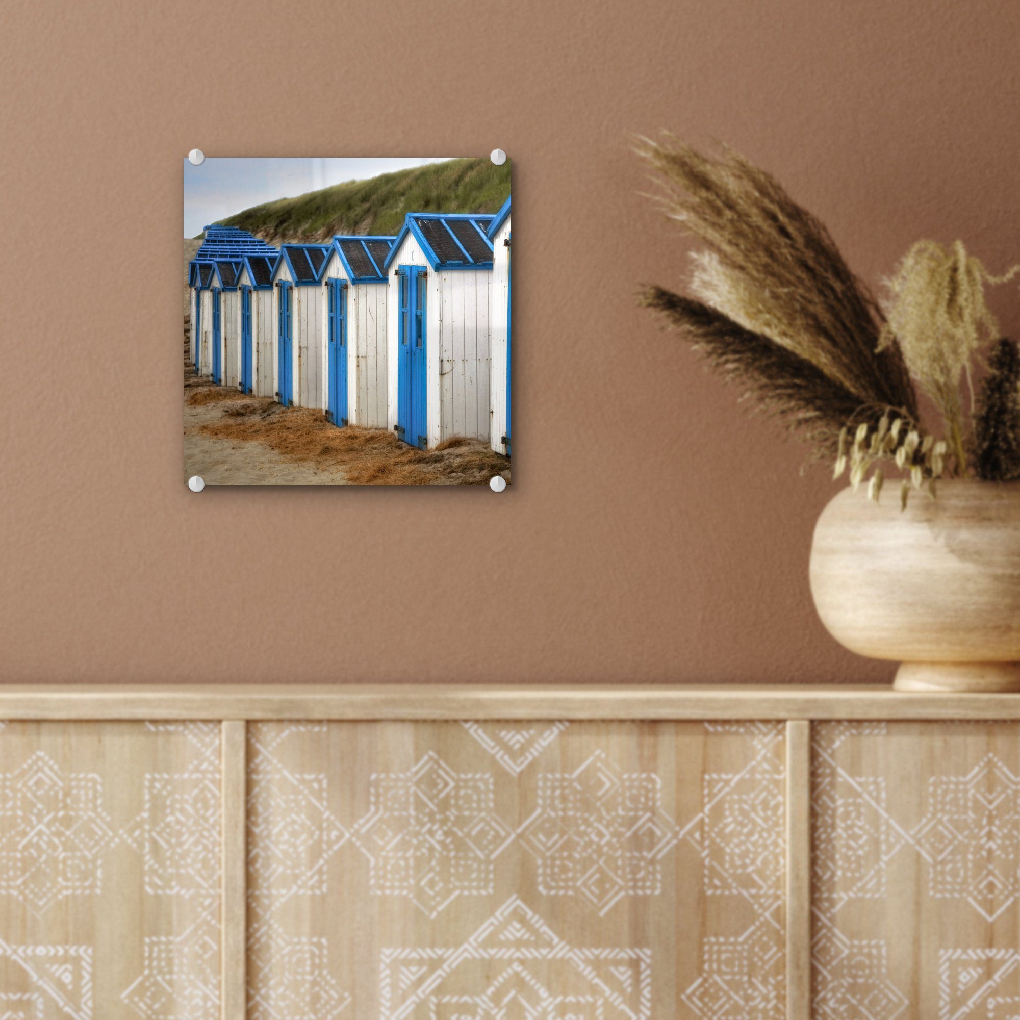 MuchoWow Acrylglasbild Blaue und - Glas St), Strandhütten, Glasbilder Wandbild Foto Glas - auf Wanddekoration auf (1 - Bilder weiße