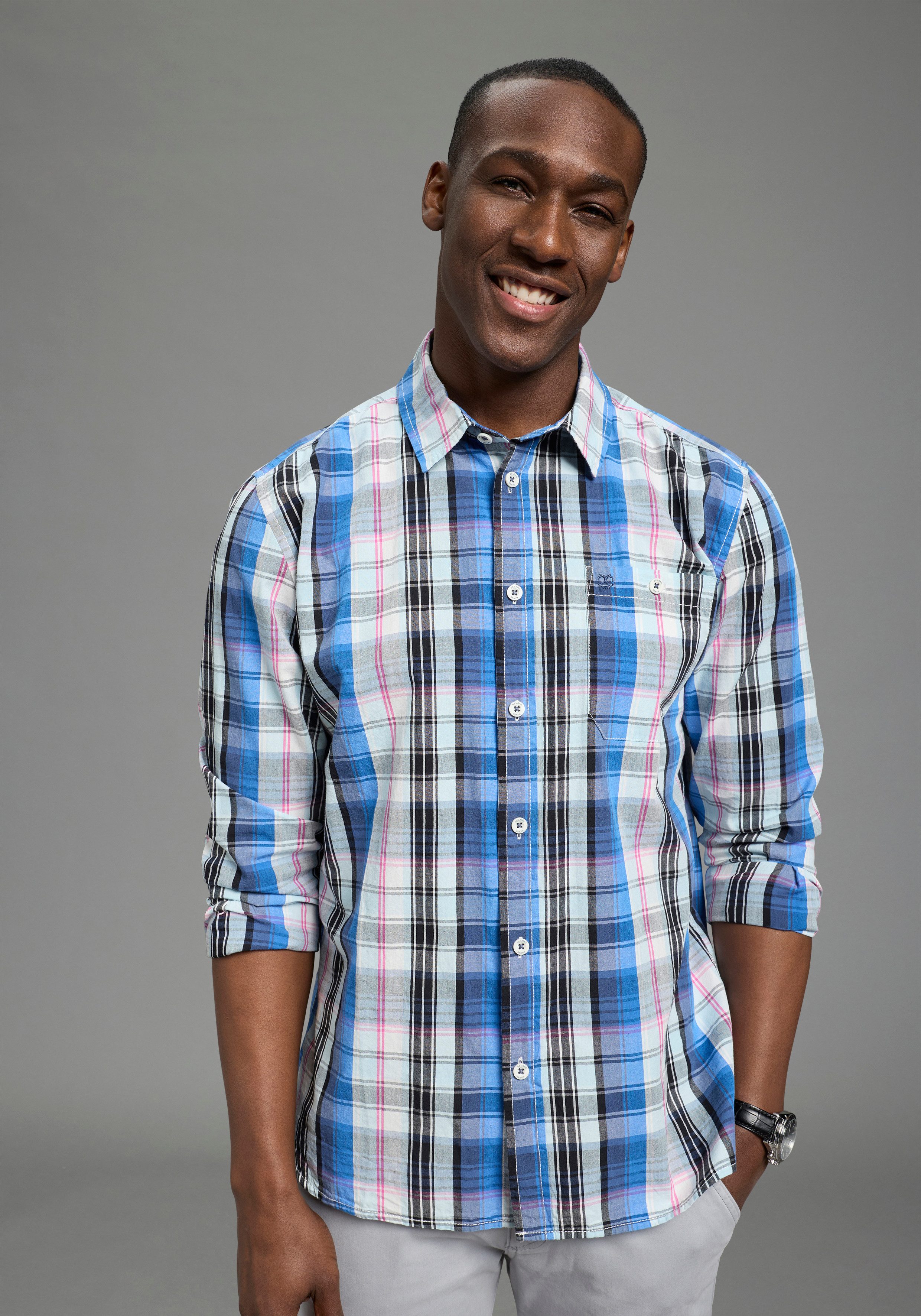 DELMAO Karohemd Langarm mit Ärmelschlitz, aus Baumwolle, taillierte Passform. € 34,99, (€ 34,99 pro 1 Stk).