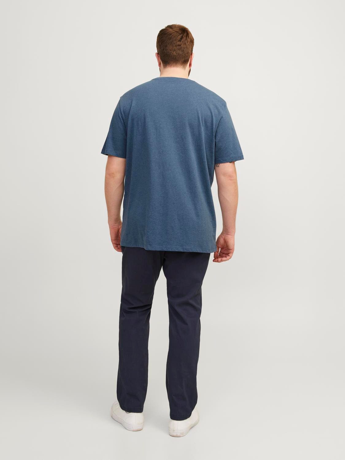 Jack & Jones PlusSize T-Shirt JJEPAULOS TEE SS CREW NECK NOOS PLS mit Logo Stickerei