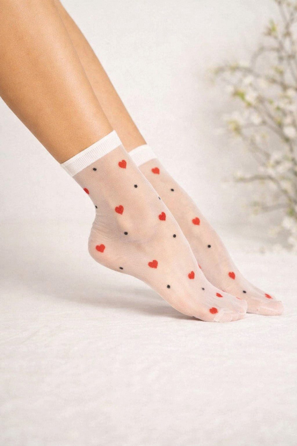 Lycille Feinsocken Transparente Herz Socken – Stylische Damen Söckchen mit Herzmuster