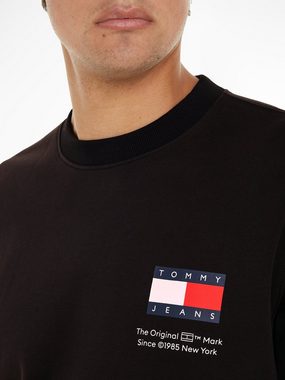 Tommy Jeans Sweatshirt TJM REG ESSENTIAL FLAG CNECK EXT Rundhals-Sweatshirt mit Logo