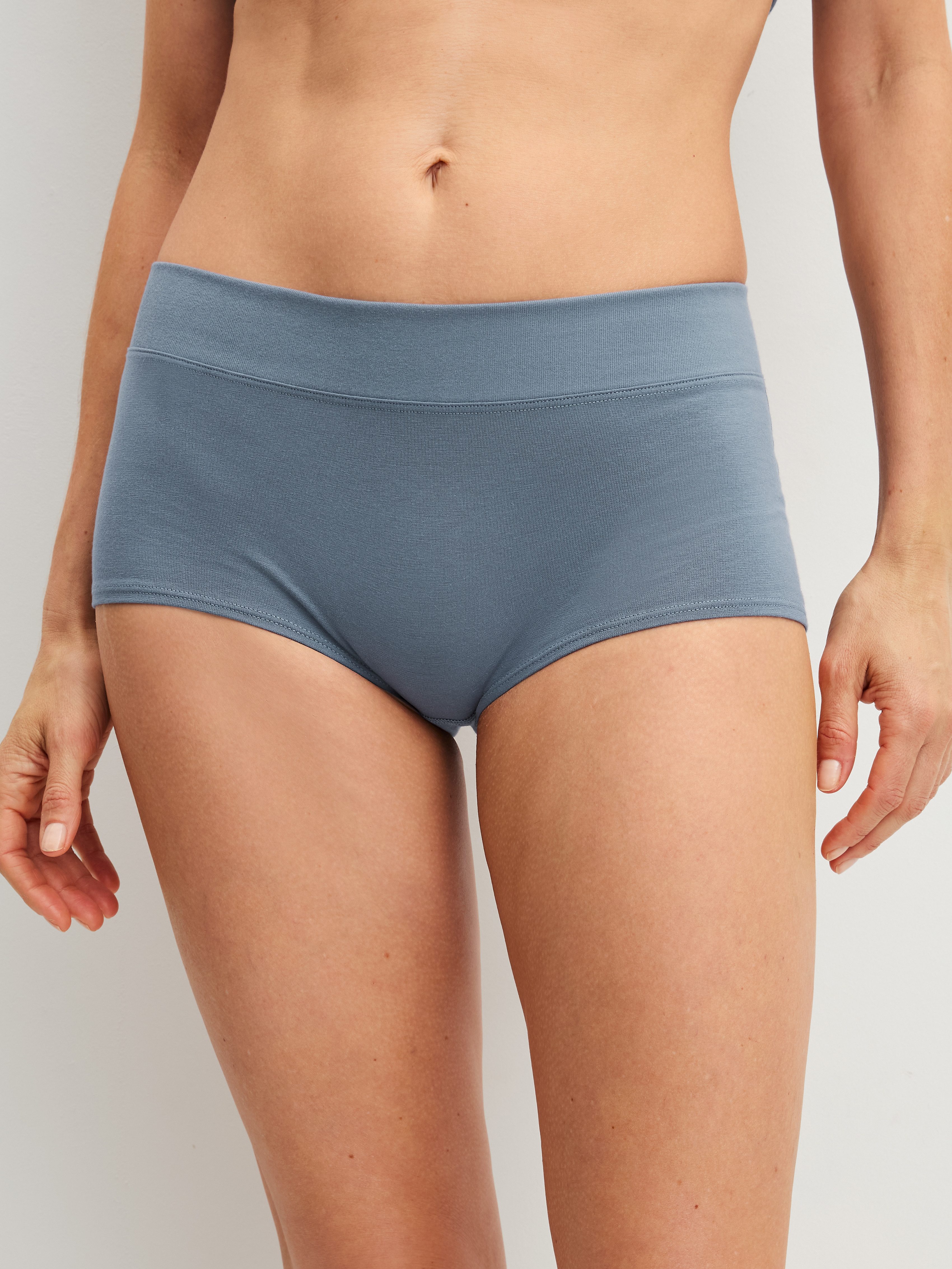 CALIDA Panty Elastic mit breitem Elastikbund, sportlicher Look, Single Jersey-Qualität
