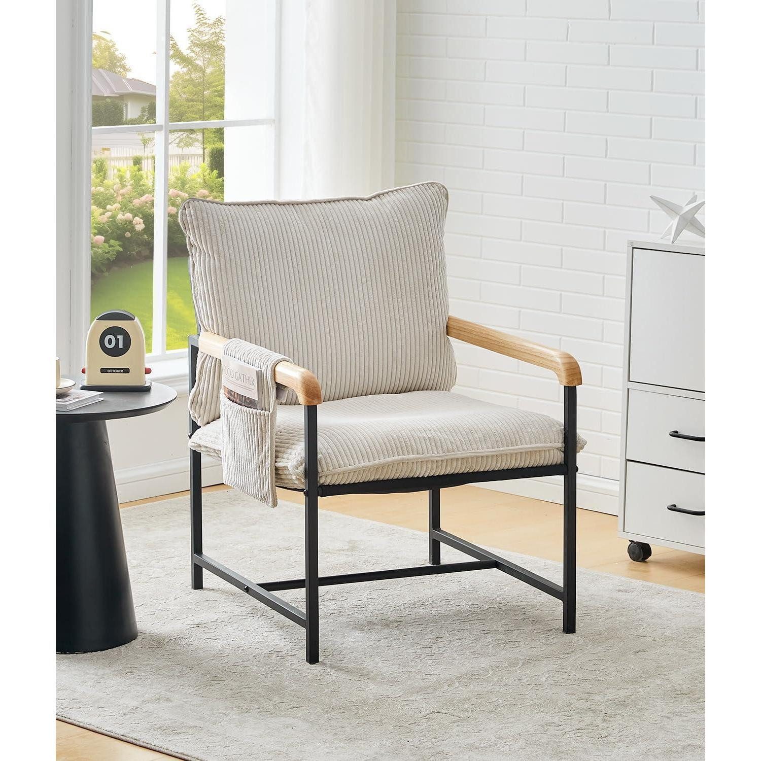 LuxusKollektion Loungesessel Loungesessel Cordstoff Armlehnen Metallrahmen Relaxsessel Creme Cord