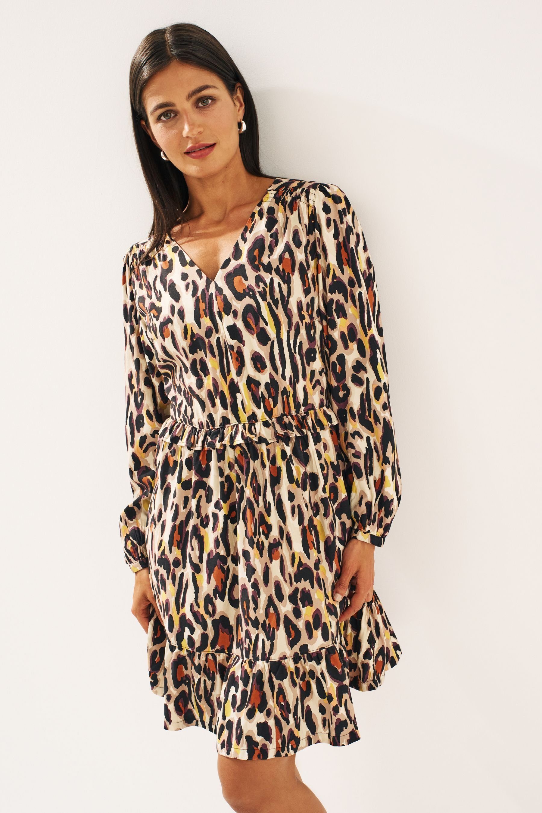 Minikleid Langärmeliges Minikleid mit V-Ausschnitt, Petite
