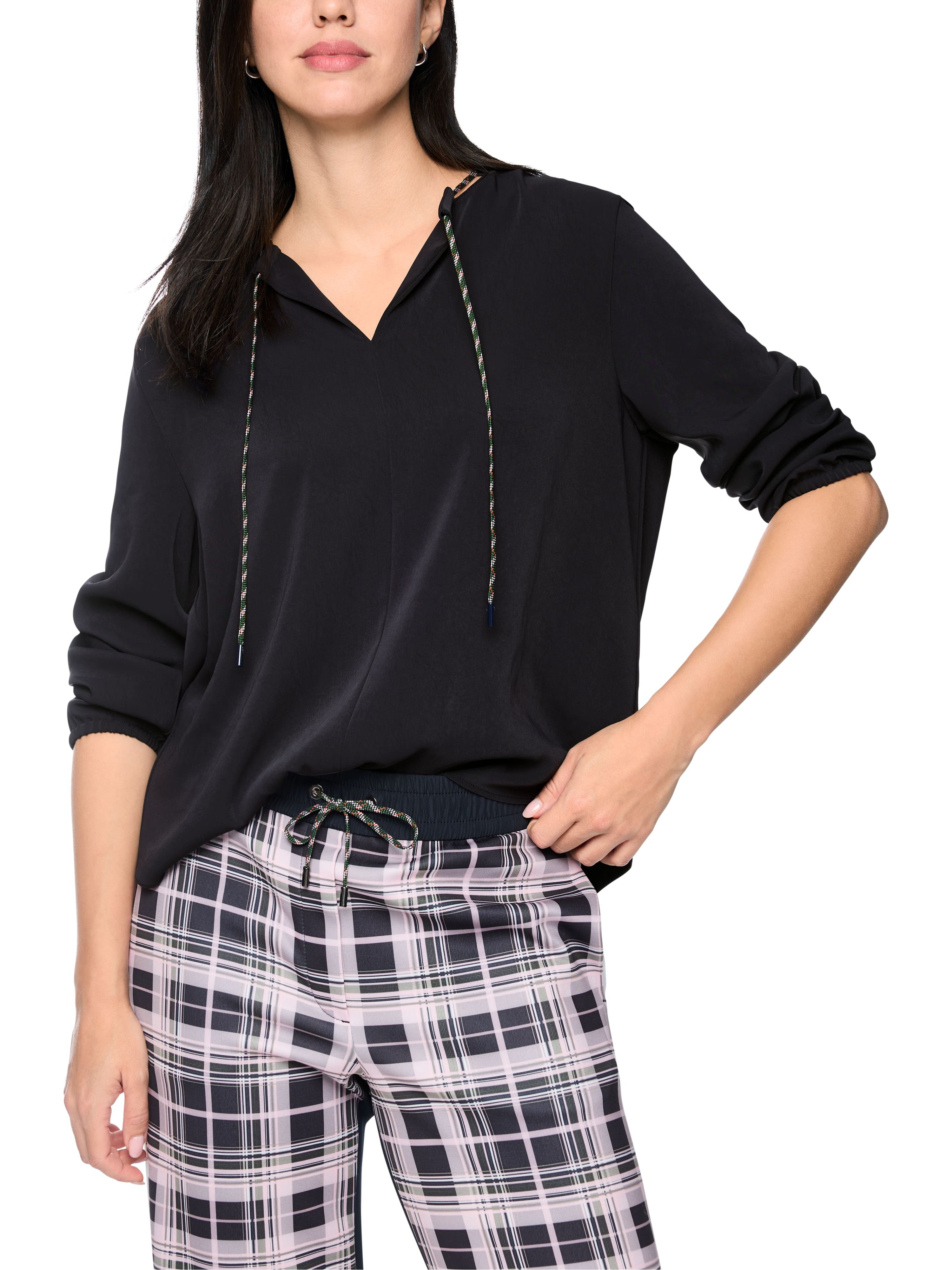 Marc Cain Langarmbluse Countryside Calling Premium Damenmode mit Kordel-Kragen