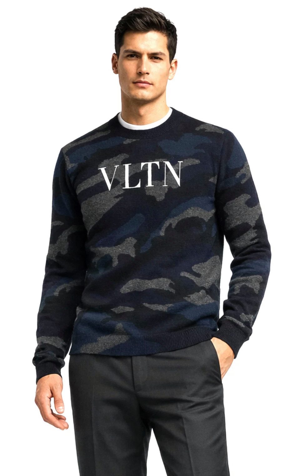 Valentino Kaschmirpullover VLTN Herren Camouflage Pullover Rundhals Sweater VLTN Logo-Schriftzug als exklusives Design-Statement