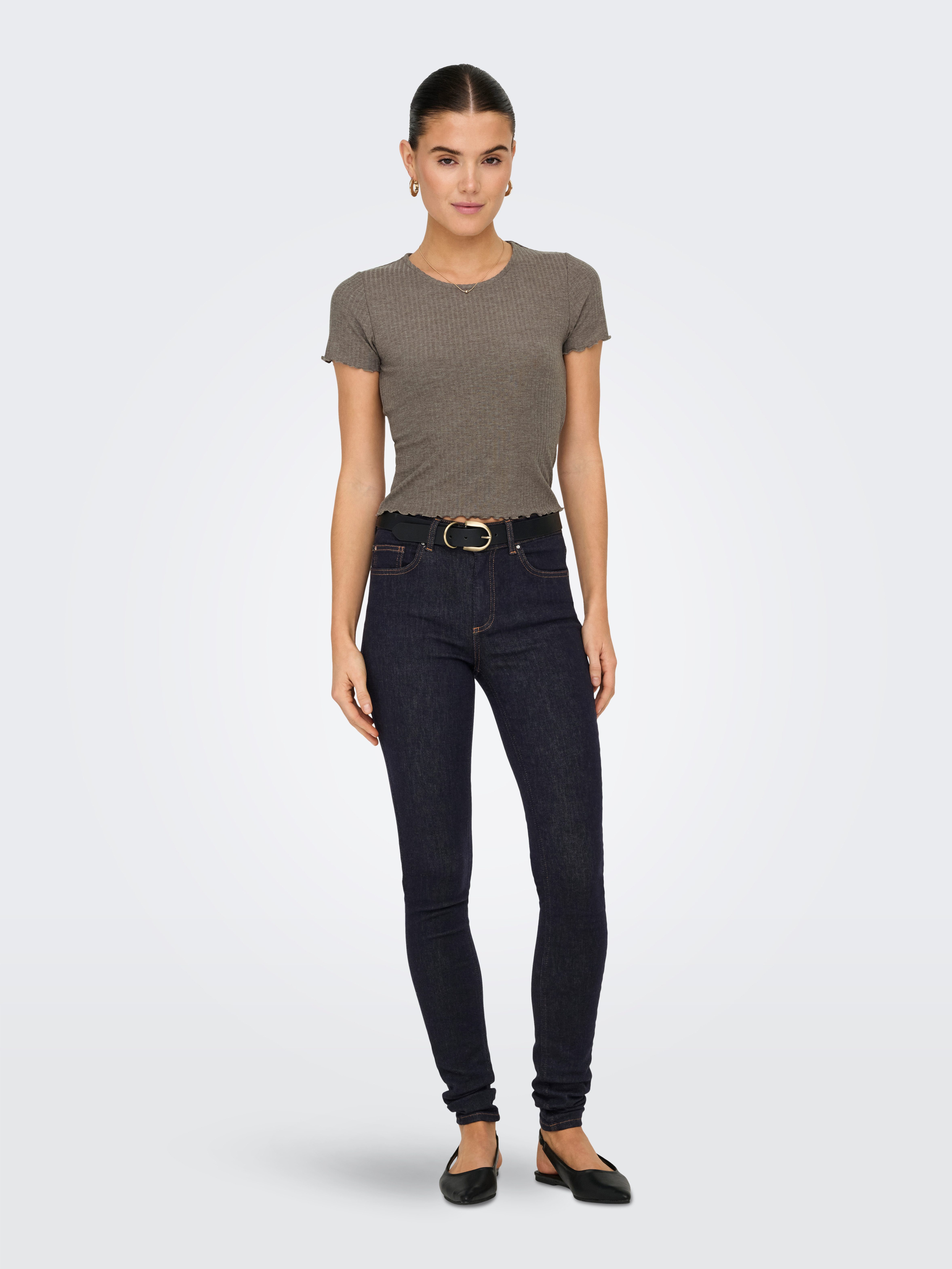 ONLY Rundhalsshirt ONLEMMA S/S SHORT TOP NOOS JRS Rundhals, modisch, regular fit, gewellter Abschluss, unifarben