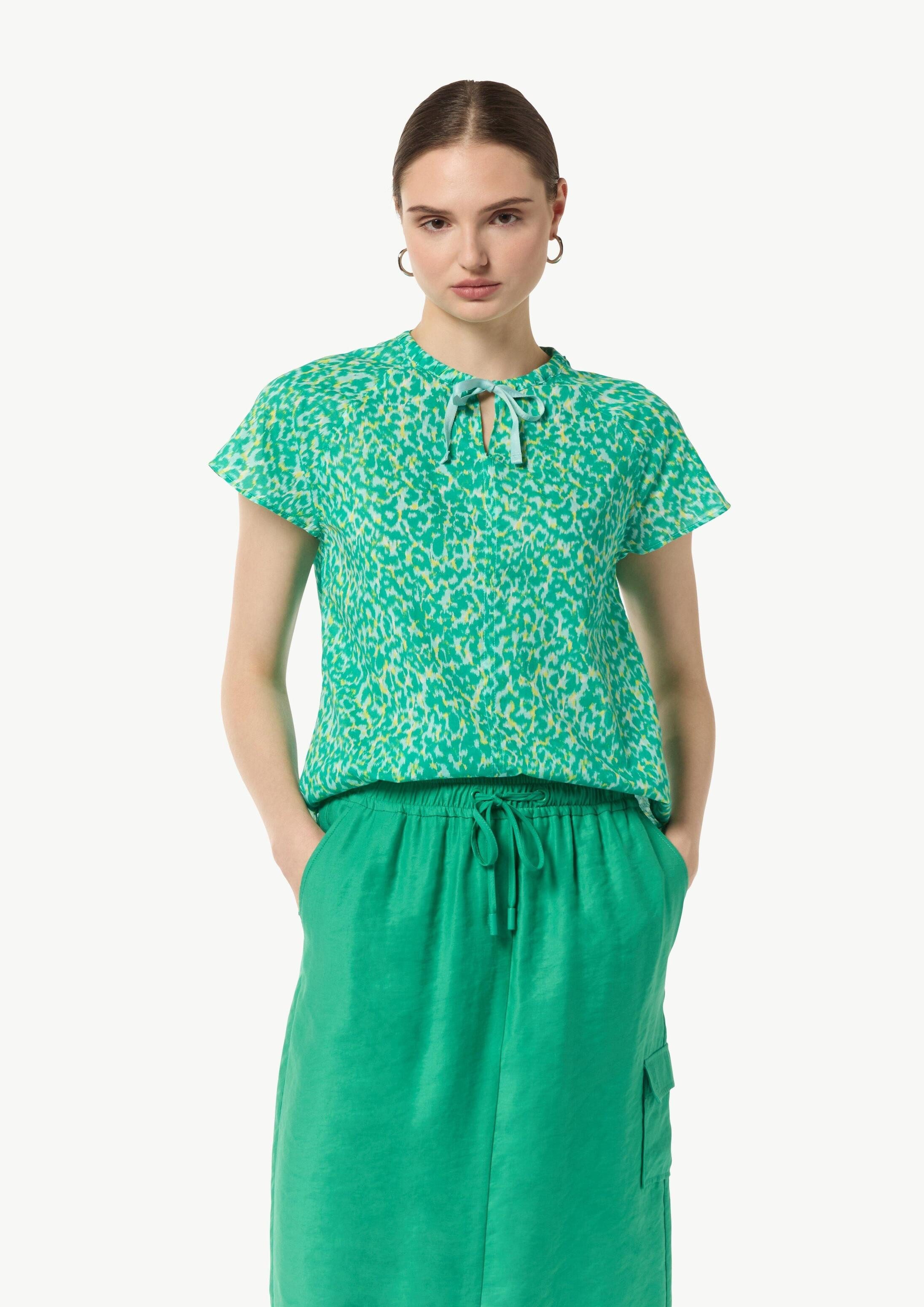 comma Kurzarmbluse Bluse Blusenshirt mit All-over-Print