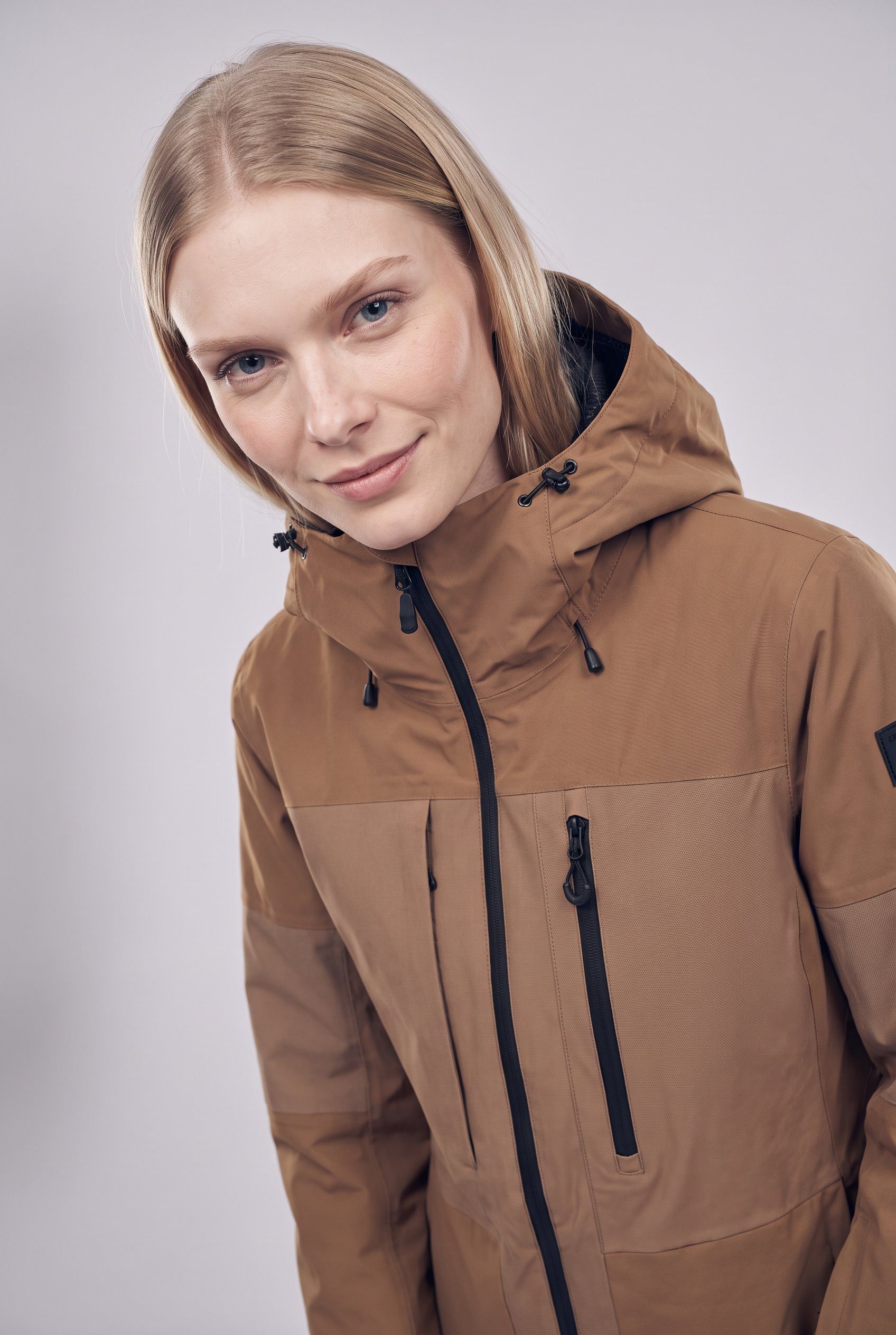 Icepeak Skijacke ICEPEAK CAVOUR für Damen, wasserdicht, mit verschweißten Nähten, atmungsaktiv