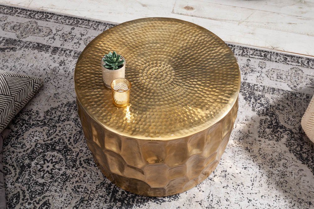 riess-ambiente Couchtisch ORGANIC ORIENT Ø55cm gold (Einzelartikel, 1-St), Wohnzimmer · Metall · rund · Hammerschlag 3D-Design · handmade