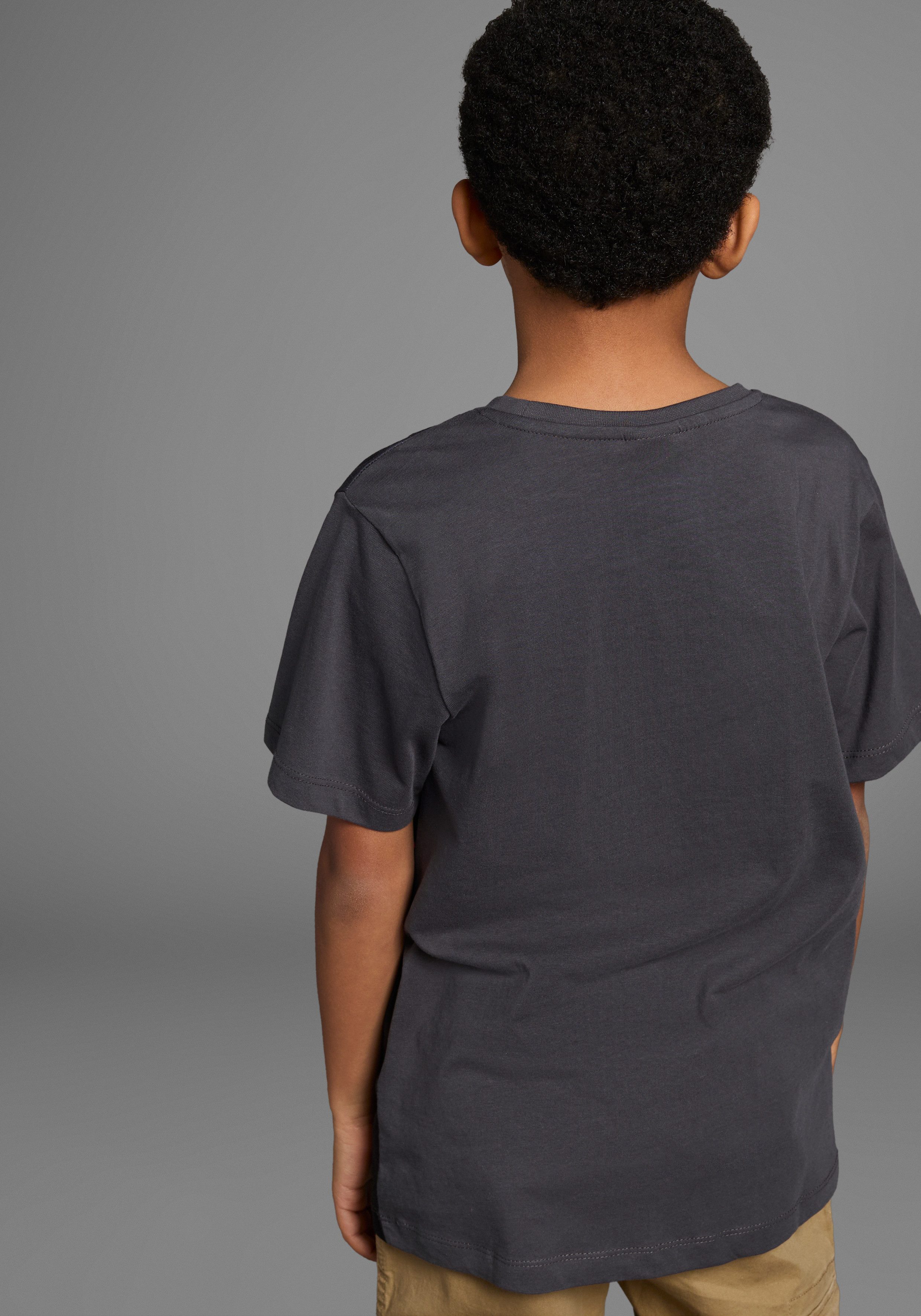 KIDSWORLD T-Shirt Fotoprint: LITTLE LIZARD Kurzarm, mit stylischem Leguan-Druck, Rundhalsausschnitt