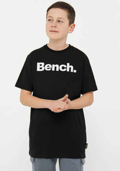 Bench. T-Shirt T-Shirt LEANDRO B